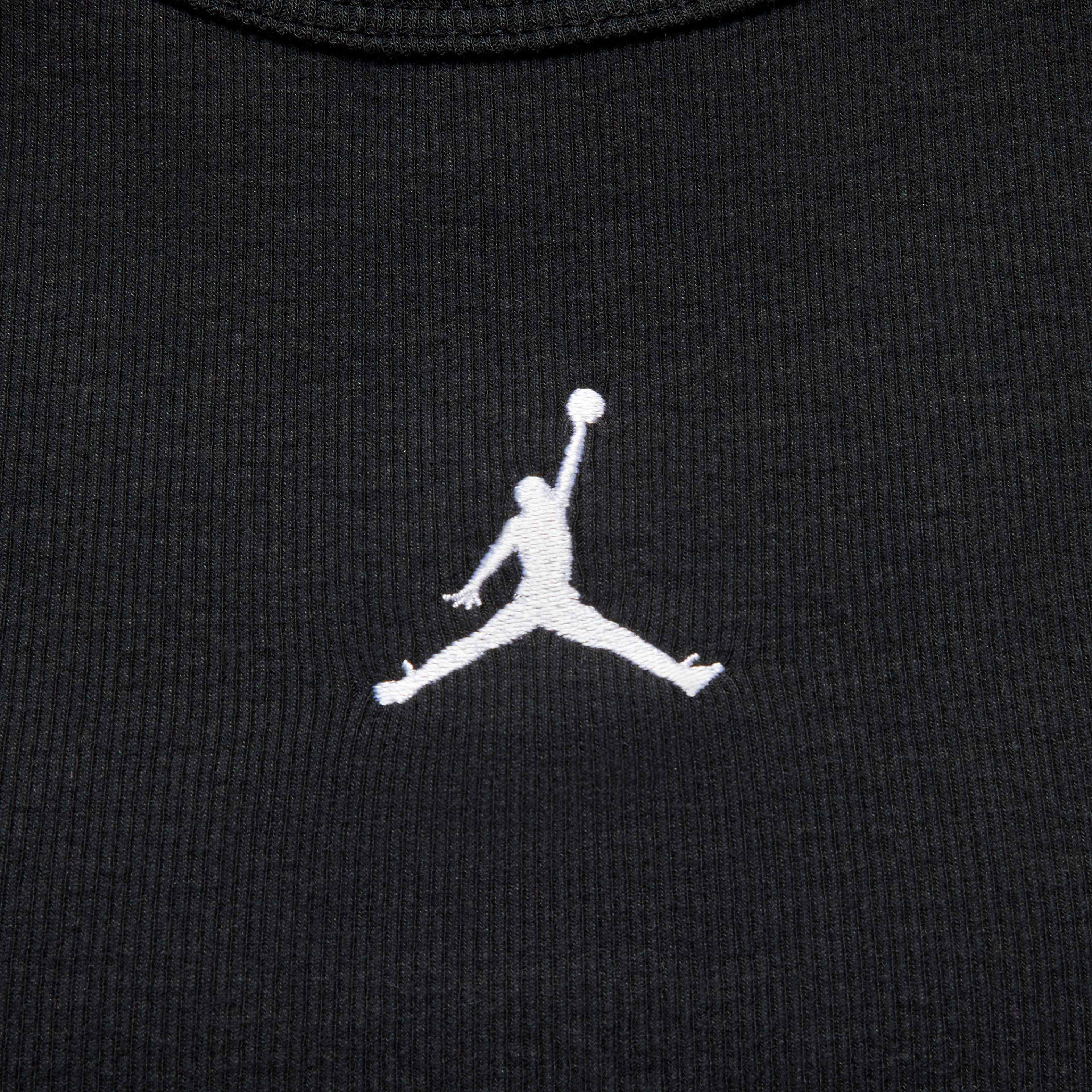 Jordan Essentials image number 3