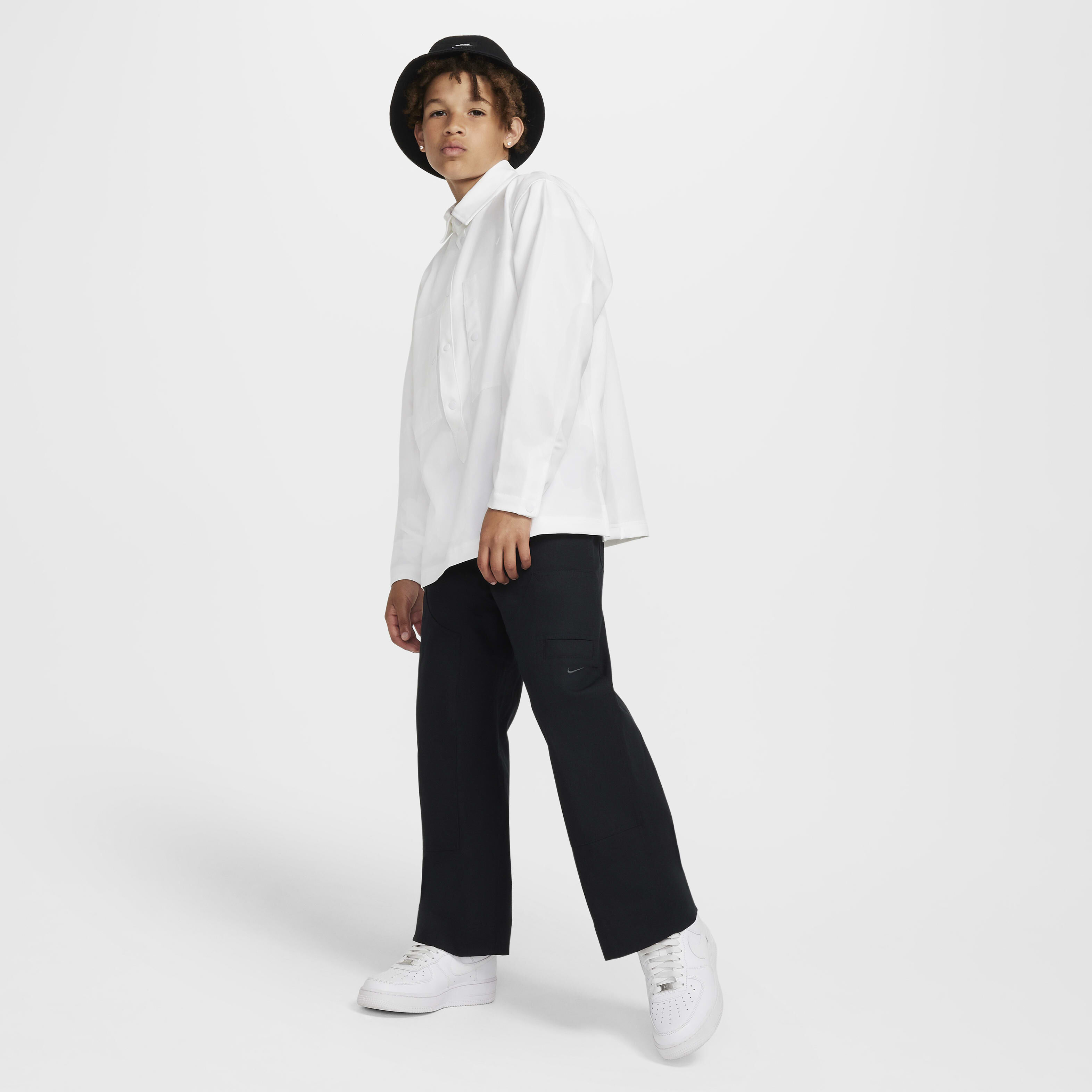 نايكي سبورتسوير ميترو جراوند image number 6