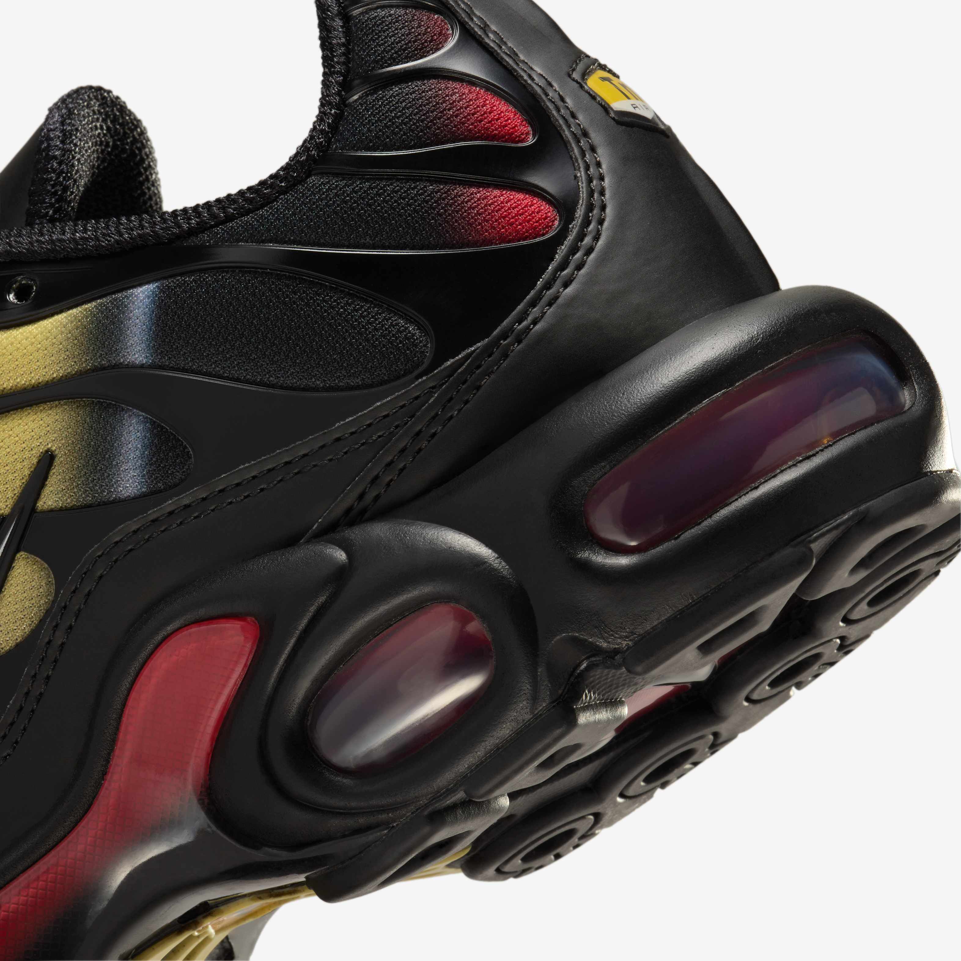 Nike Air Max Plus image number 7