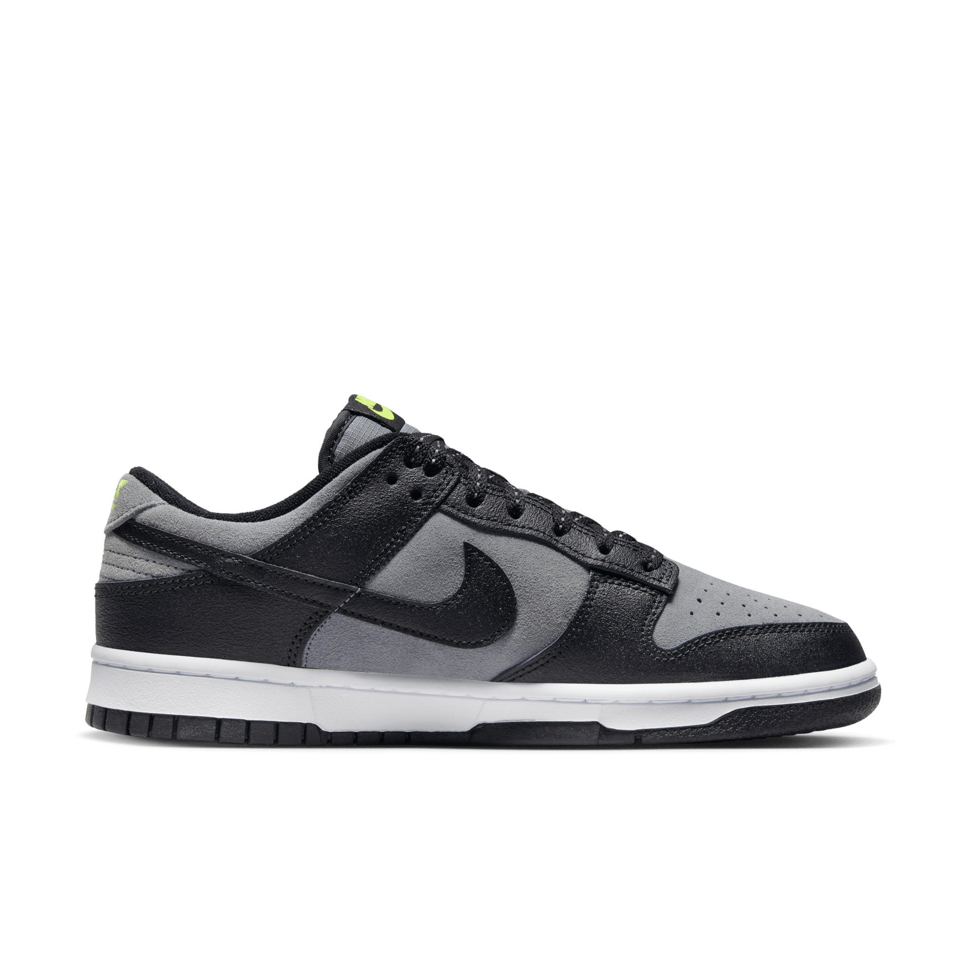 Shop Dunk Low Men s shoes Nike UAE