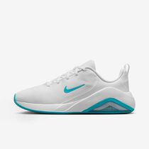 Nike Bella 7