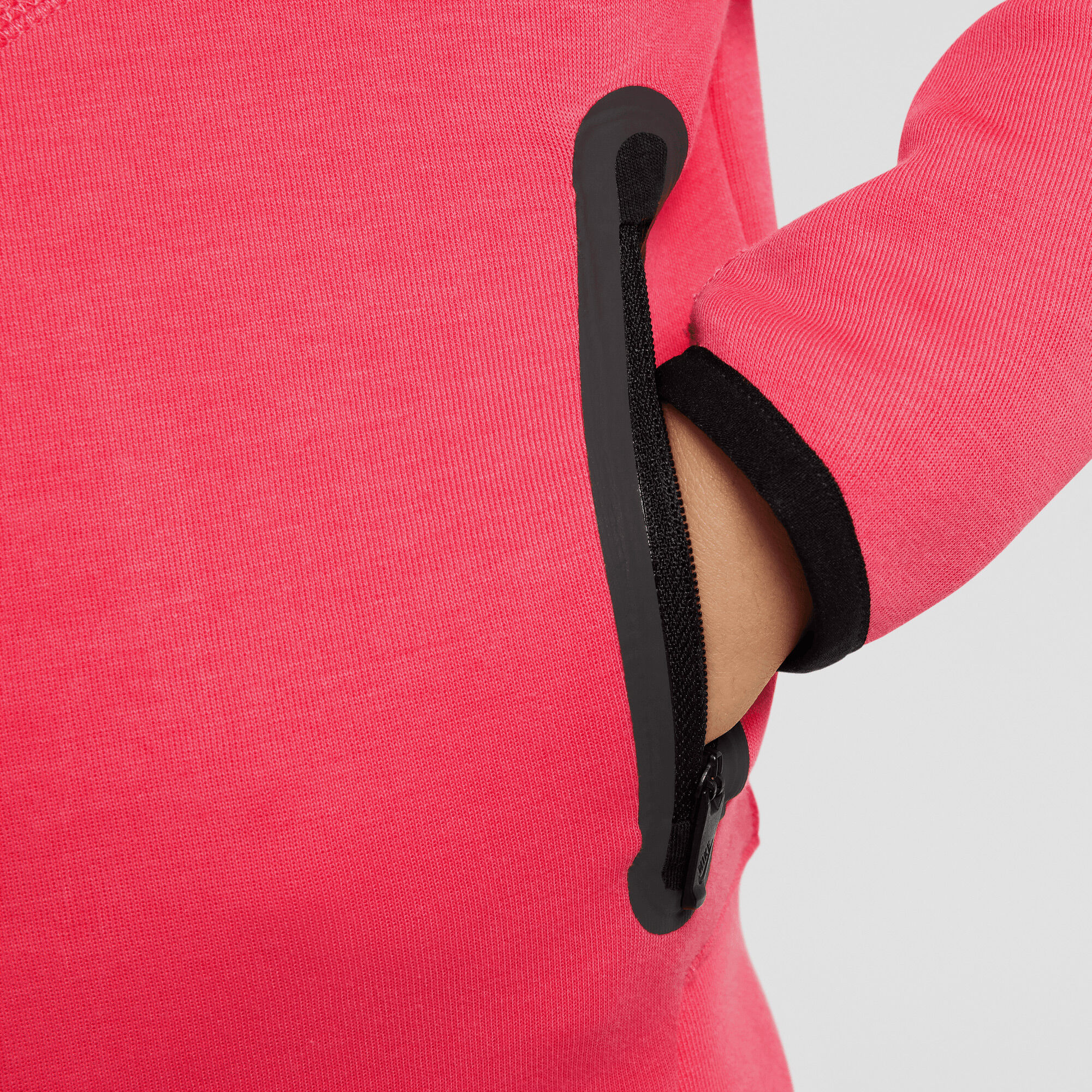 نايكي سبورتسوير image number 3