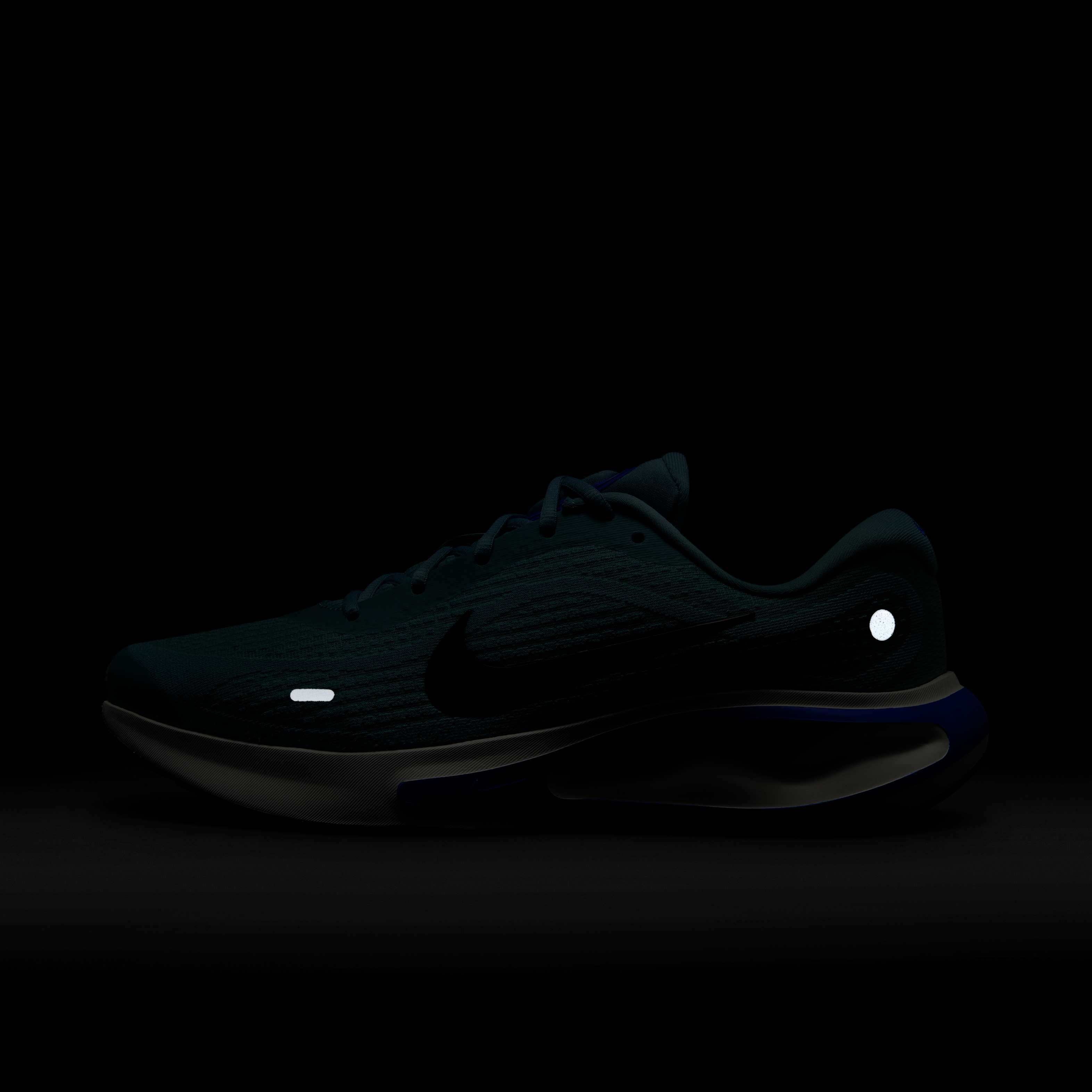 نايكي جيرني رن image number 9