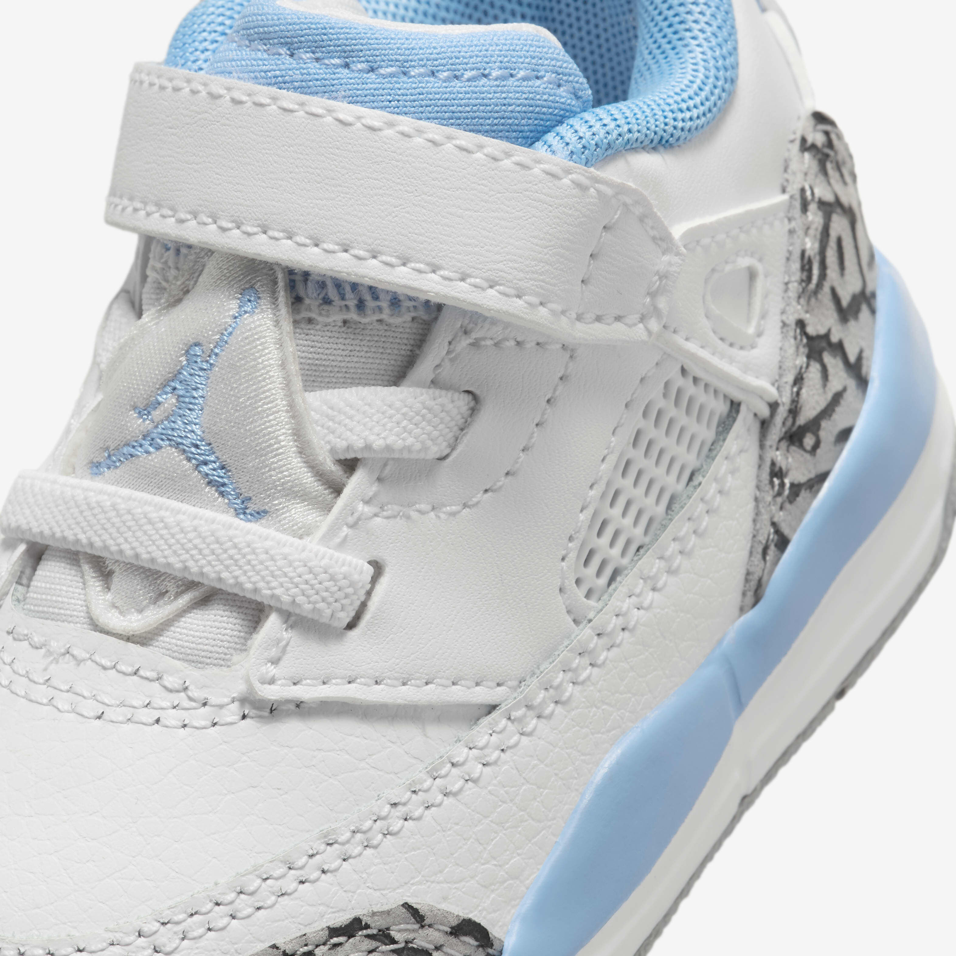 Jordan Spizike Low