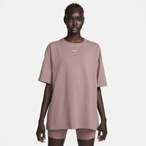 Nike Sportswear Essential