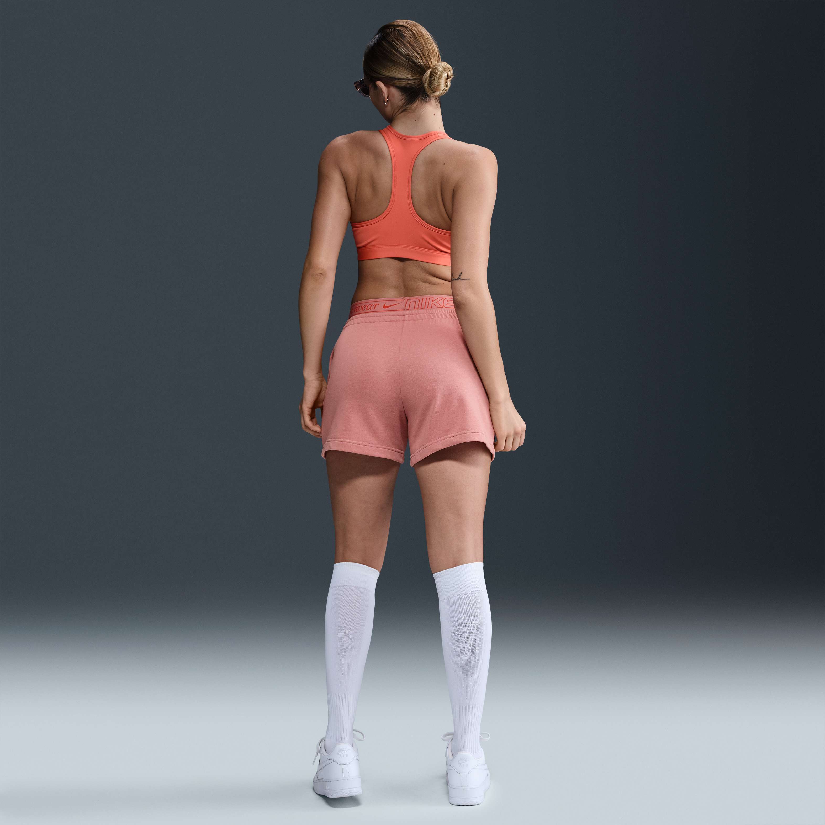 ناييك سبورتسوير تشيل تيري image number 3