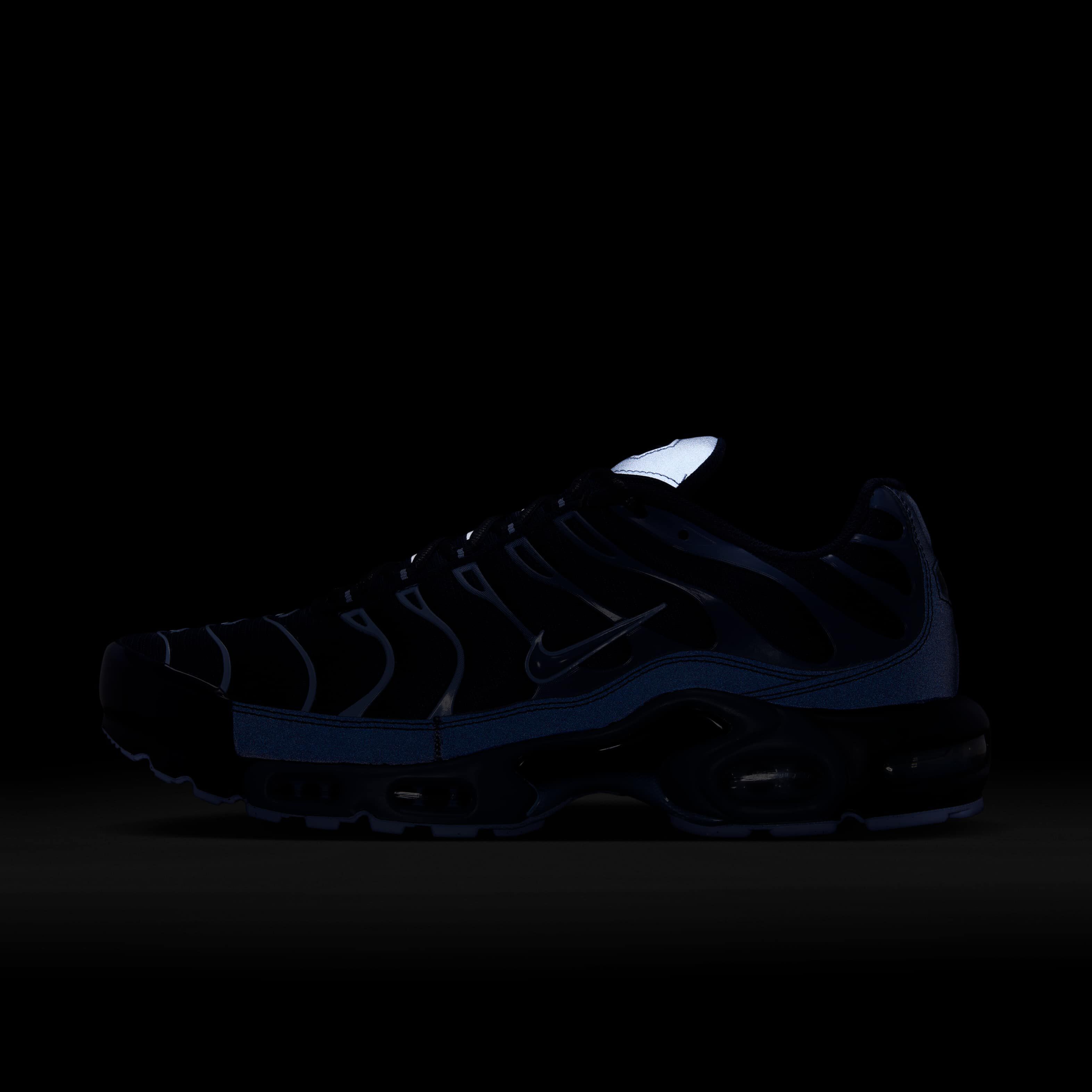 Nike Air Max Plus image number 8