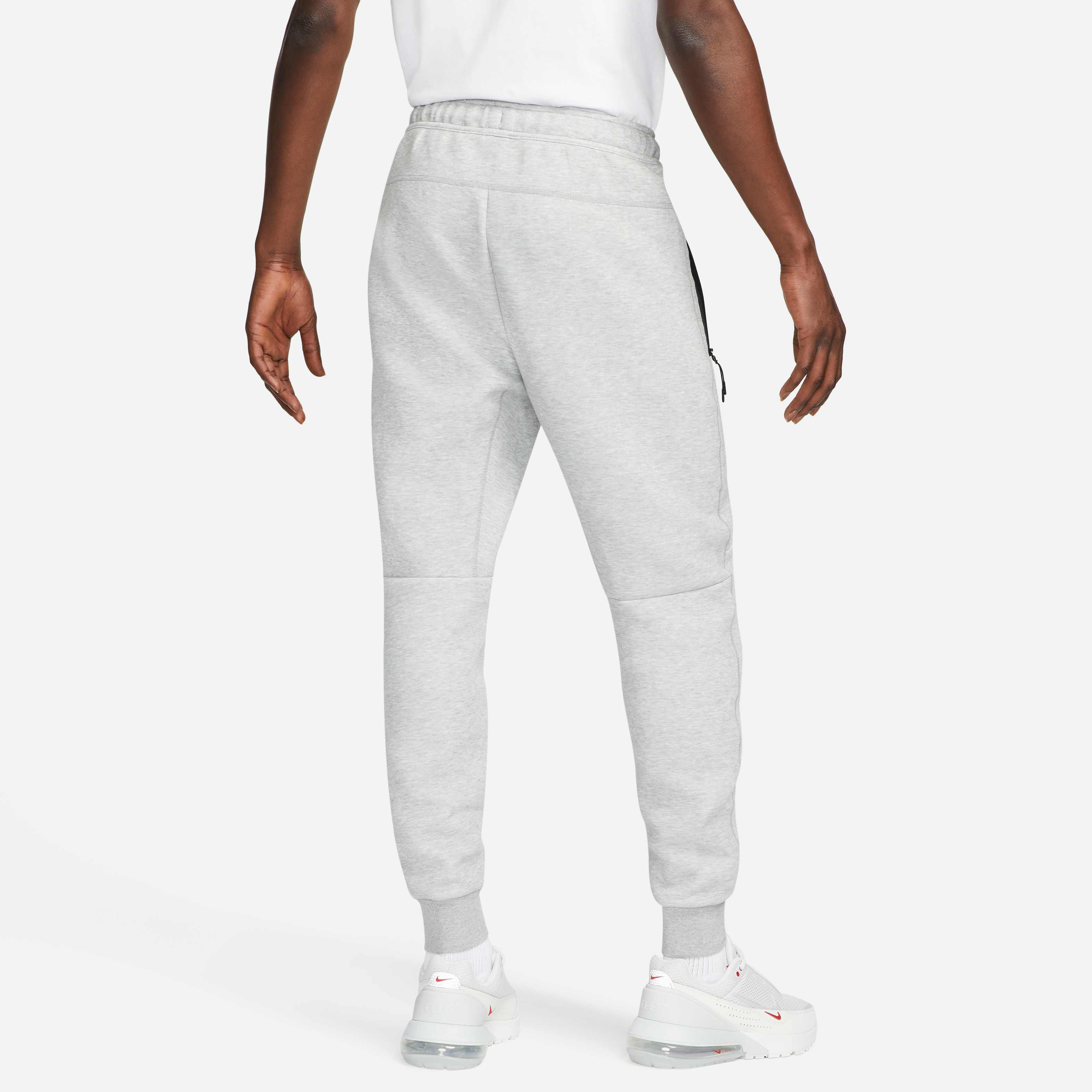 Nike Sportswear Tech Fleece image number 1
