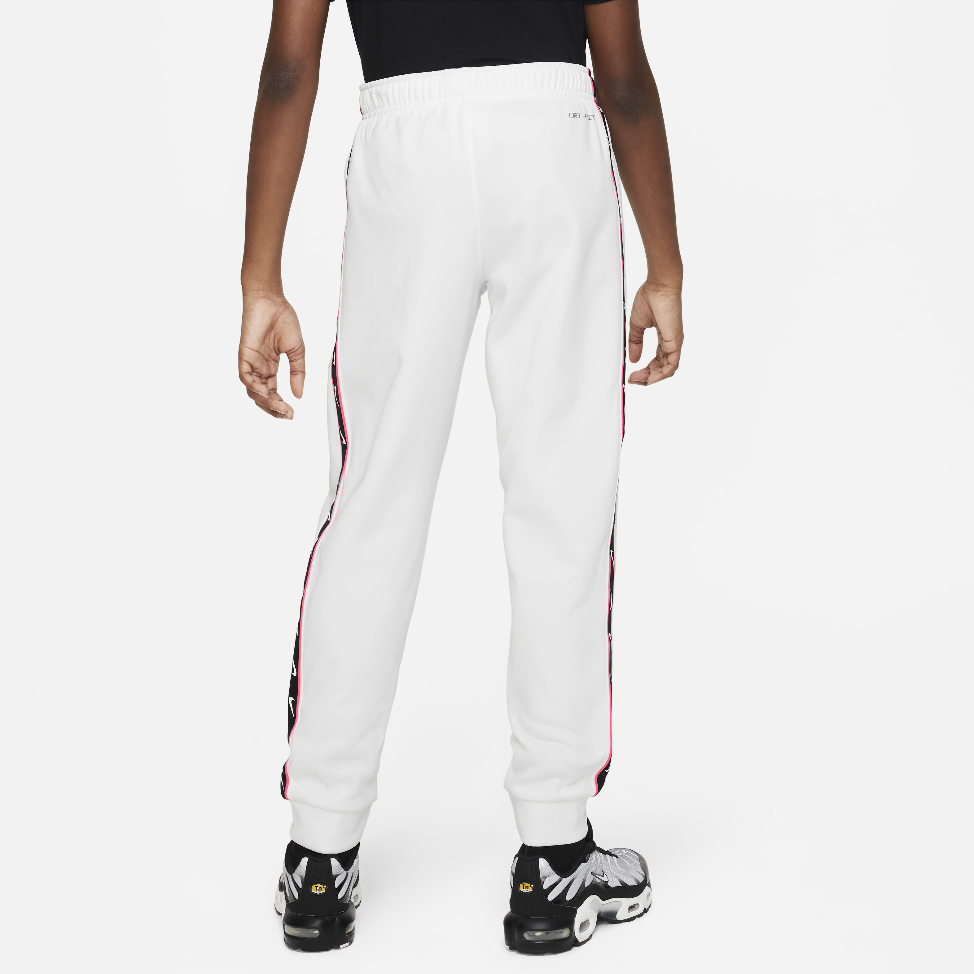 Nike Sportswear Repeat image number 1