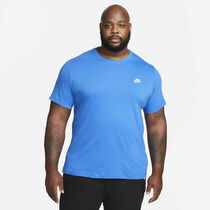 Nike Sportswear Club