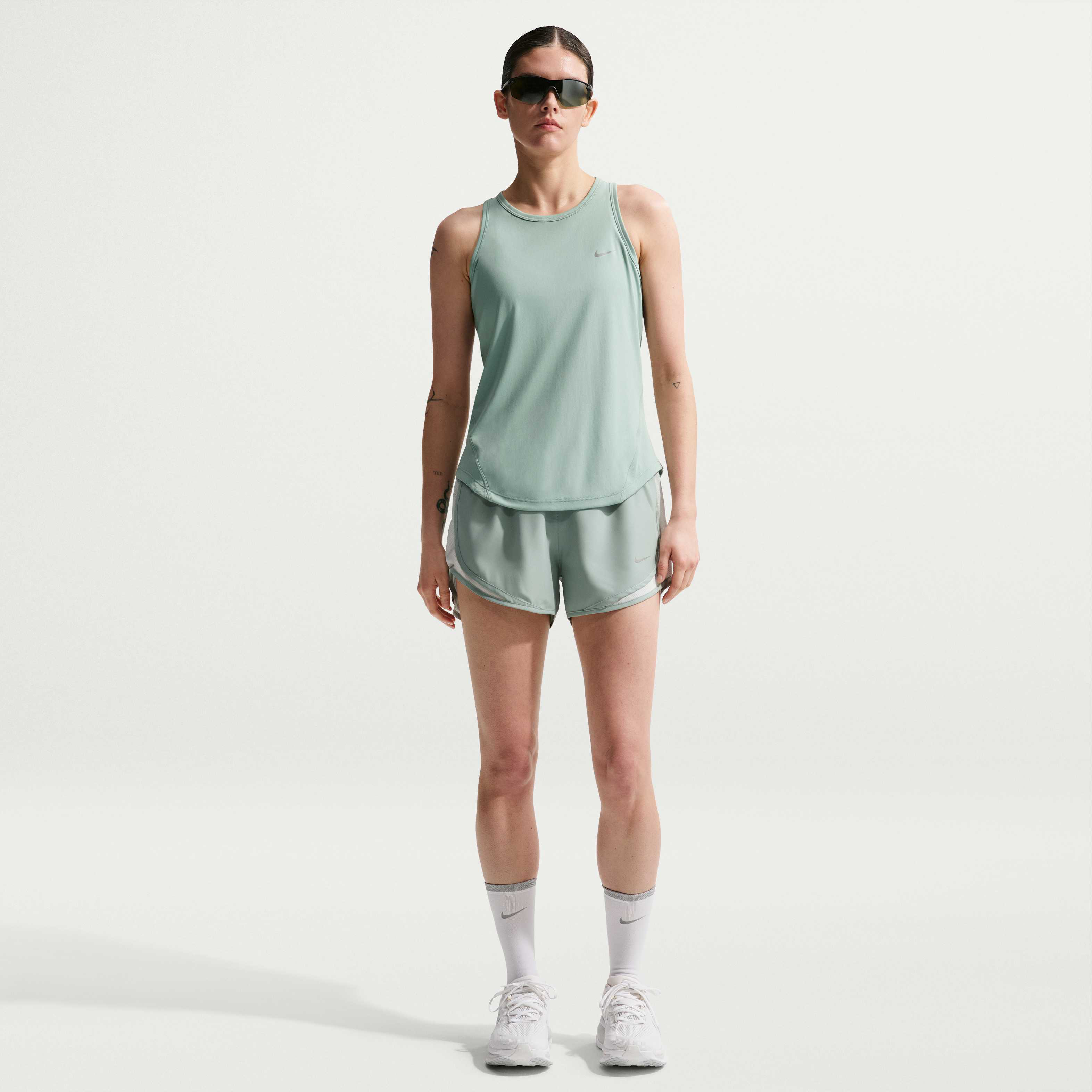 Nike Tempo image number 3