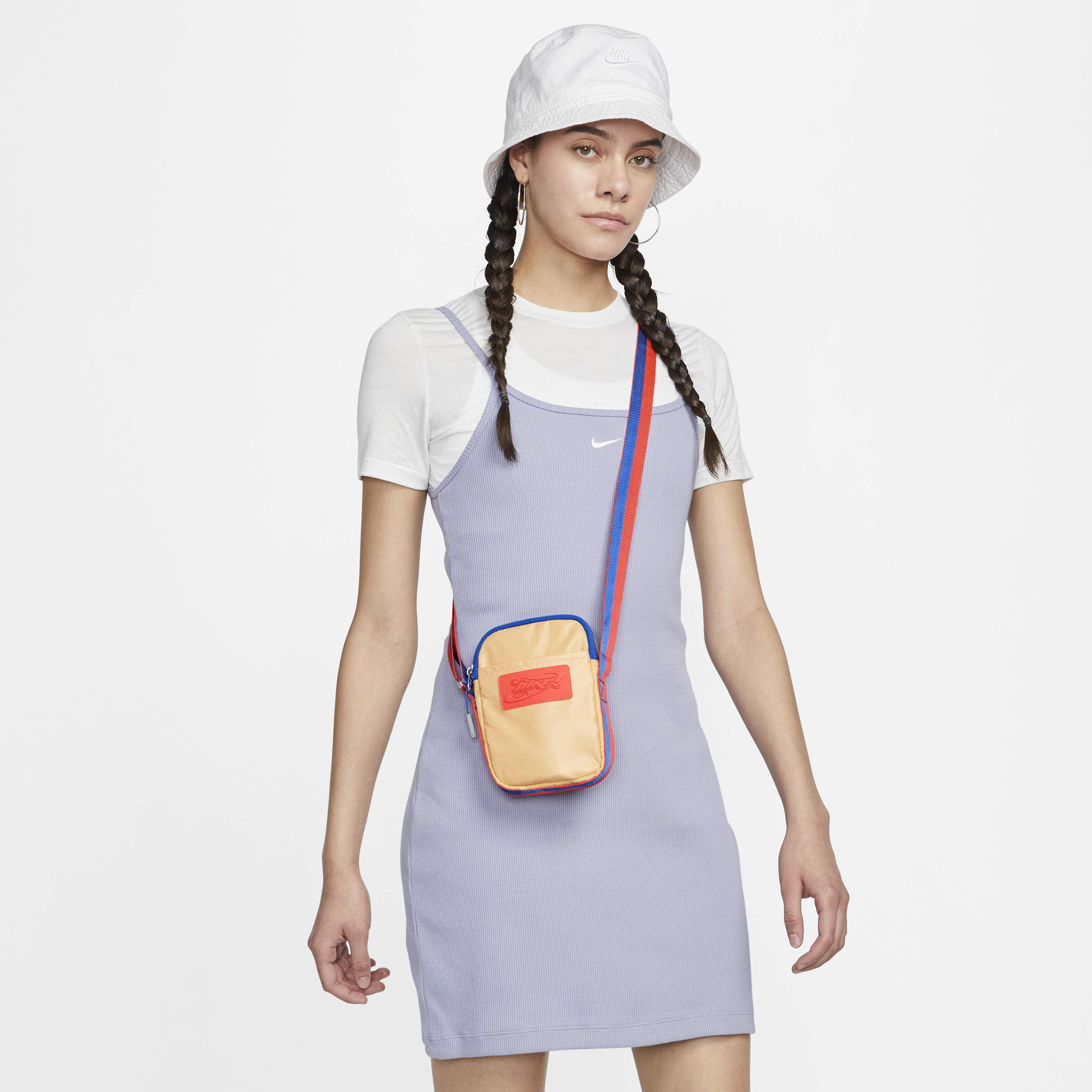 Nike Heritage image number 0