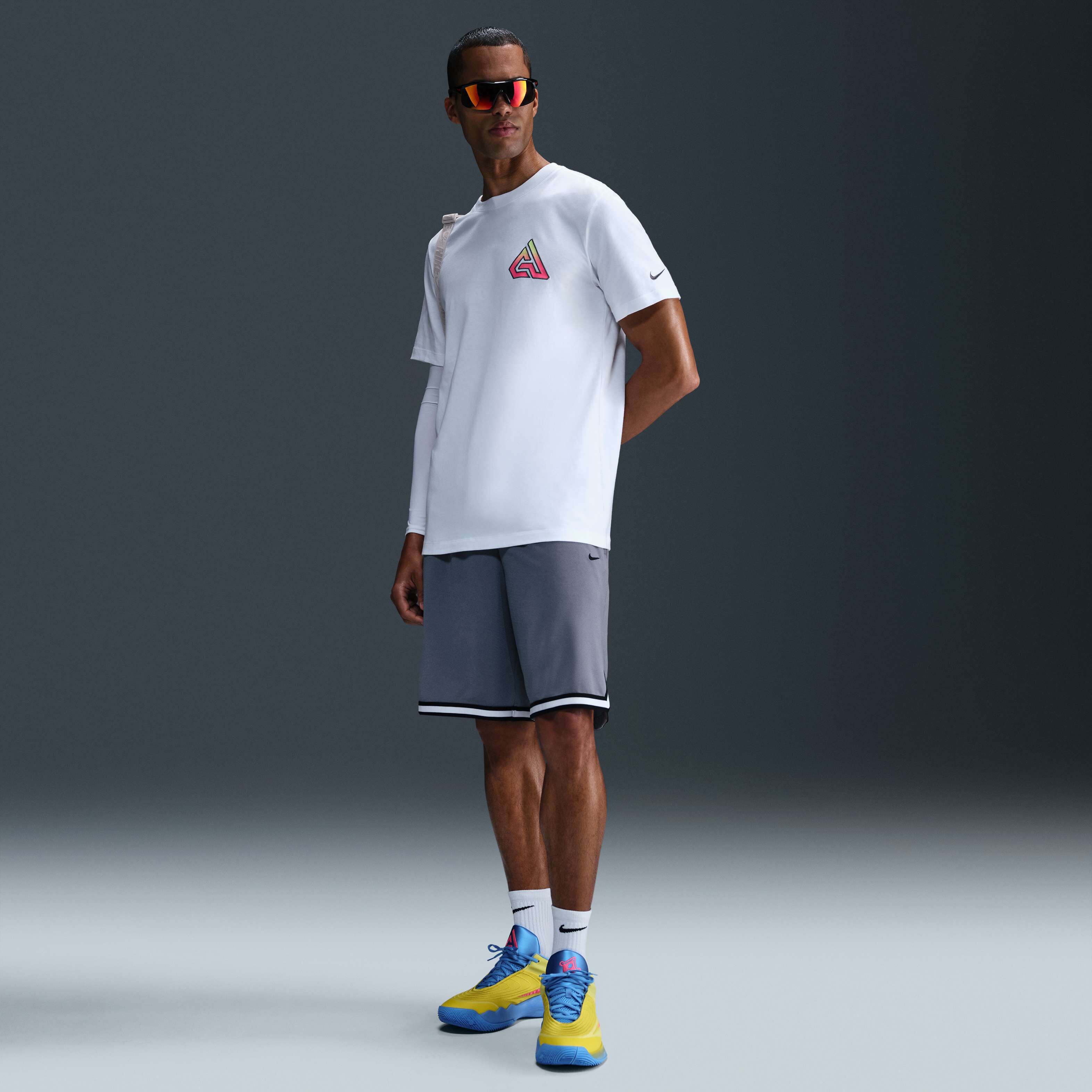 يانيس image number 3