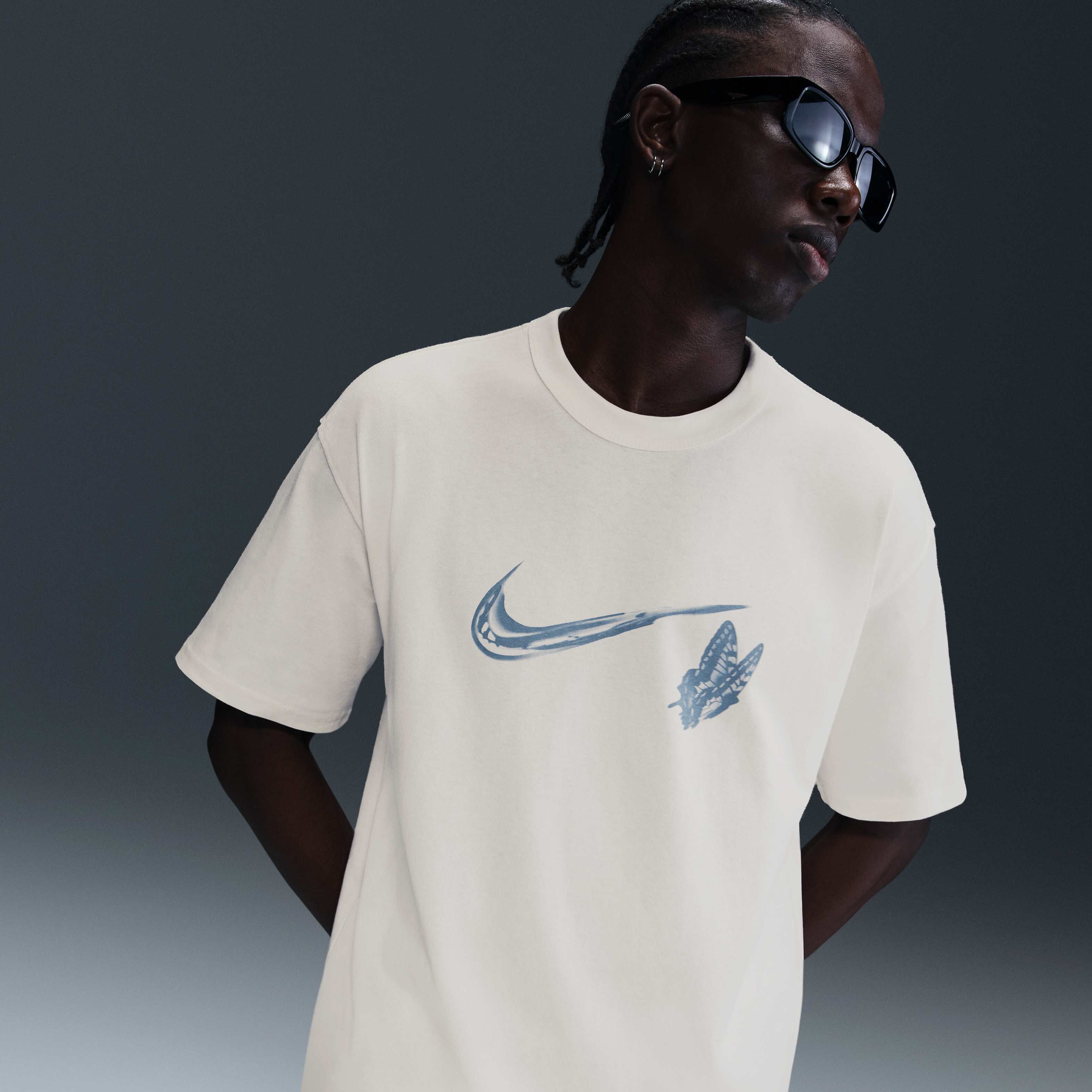 海外【NIKE】 Sportswear Max90 Mens Tee Buy Nike Sportswear Max90 Men's T-Shirt - Black | Nike UAE