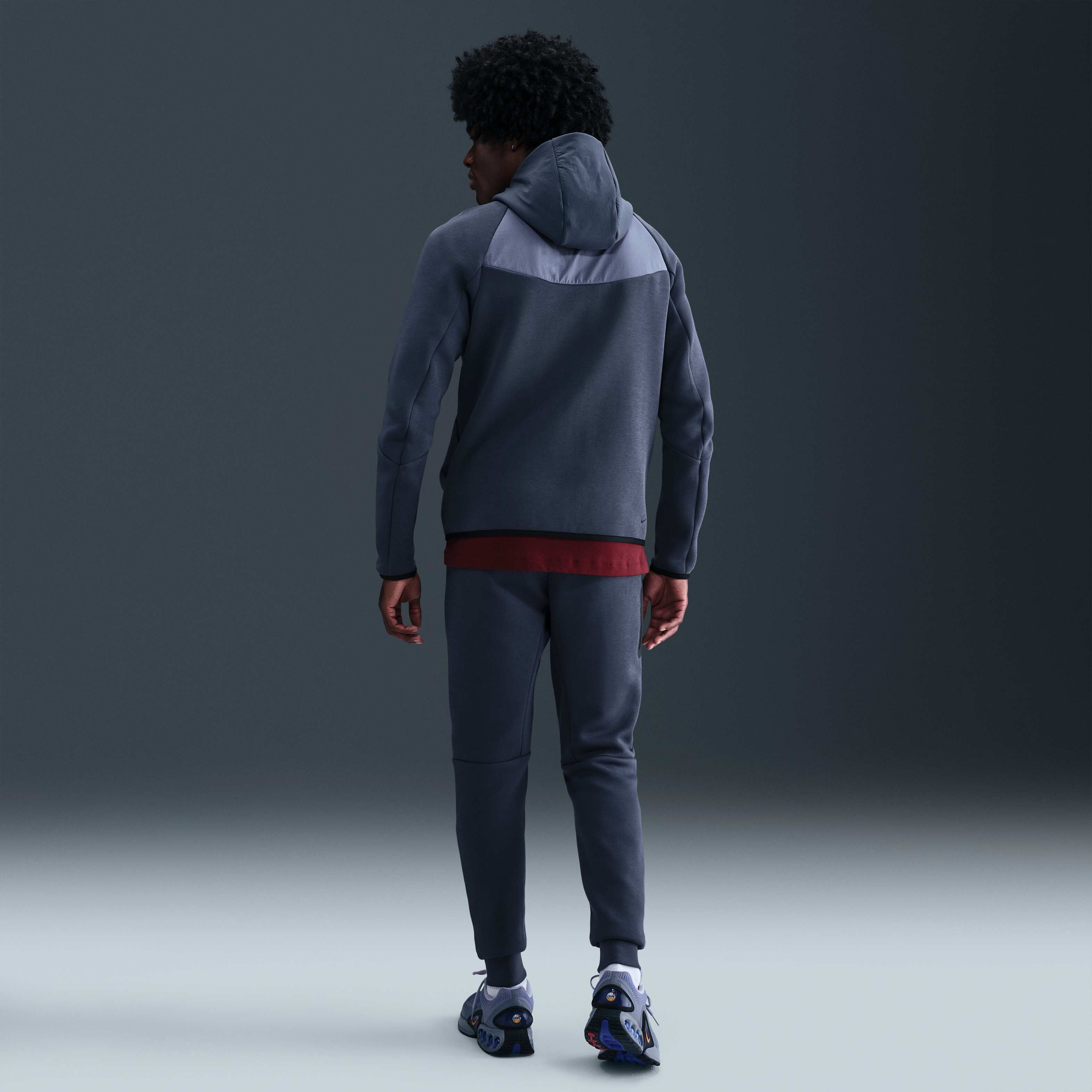 Nike Tech image number 4