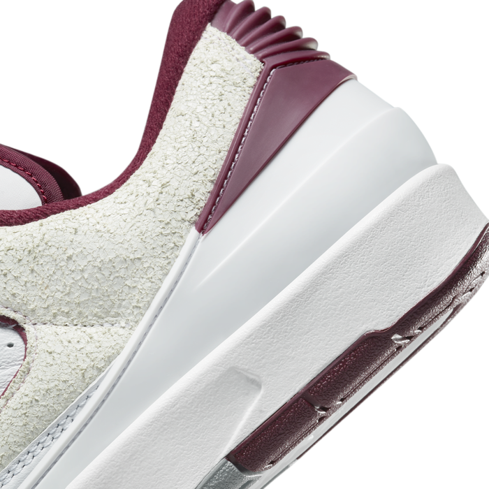 Red velvet jordan sales 4