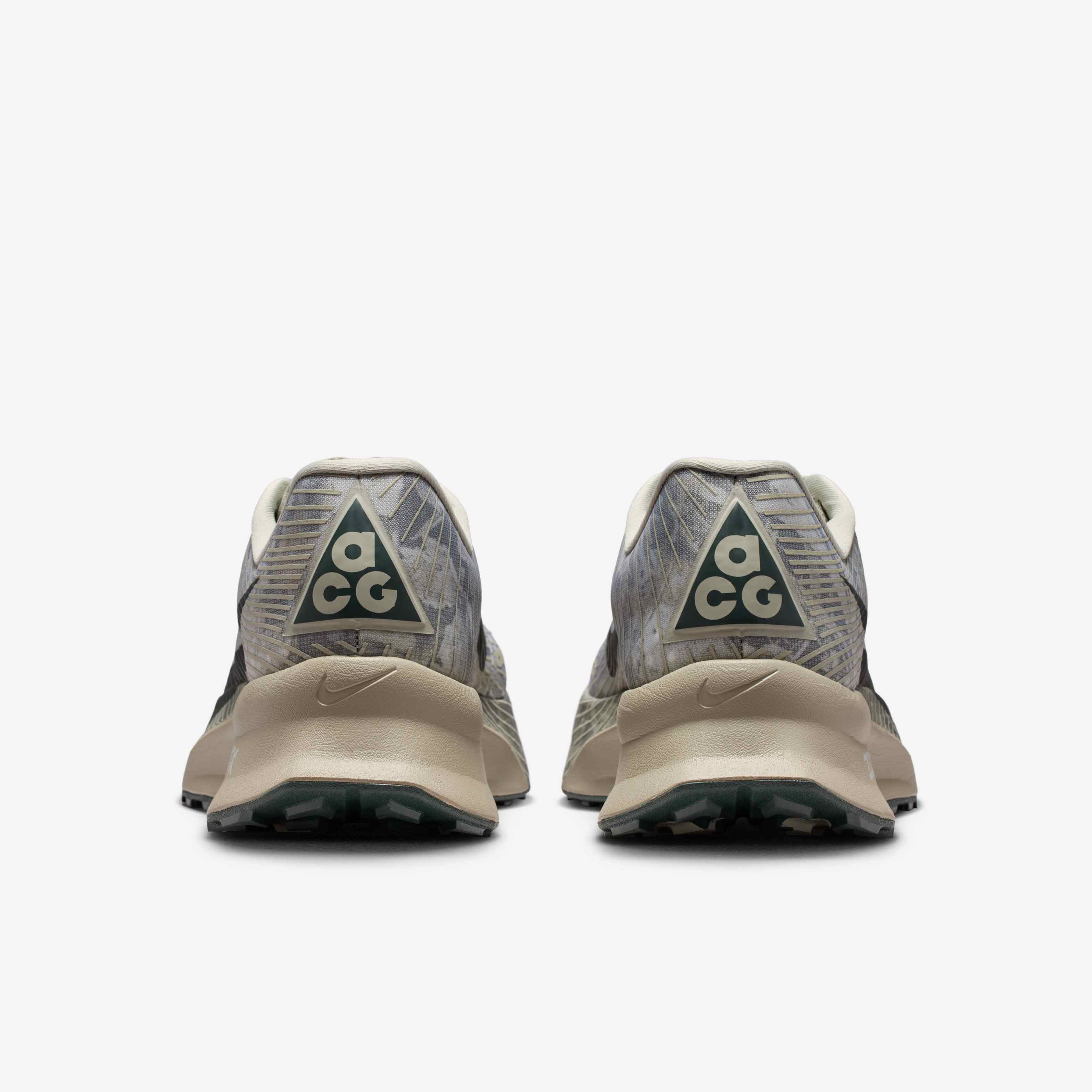 Nike ACG Ultrafly Trail image number 16