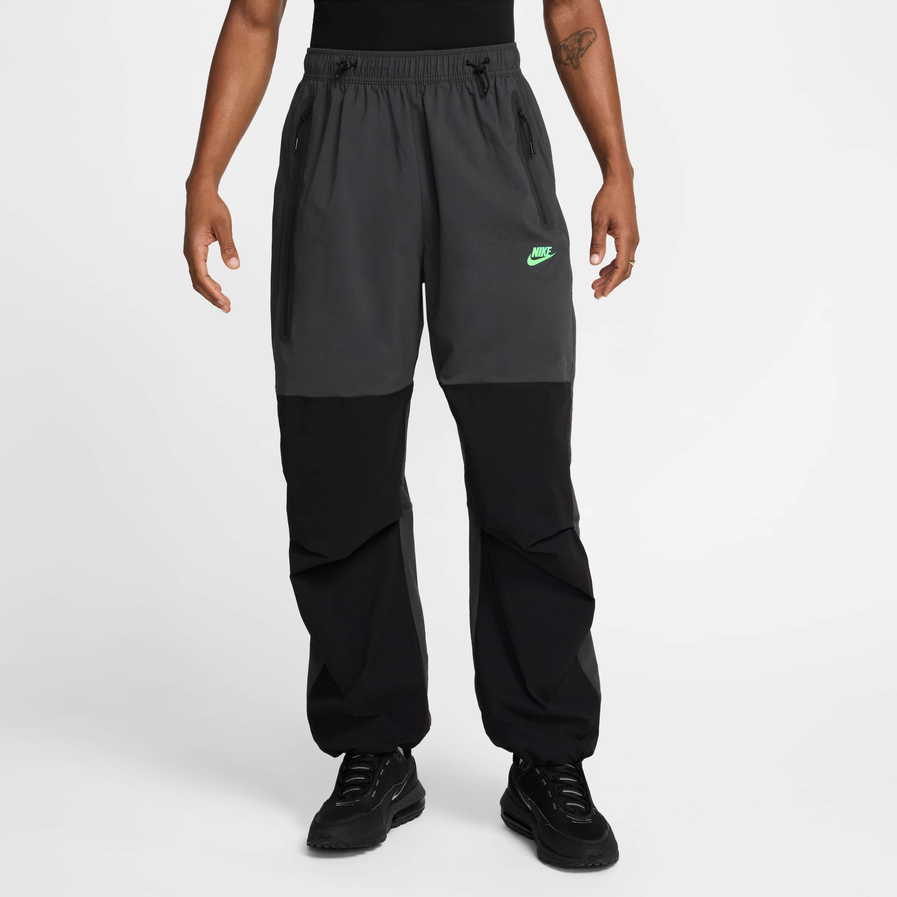 Nike Tech image number 0