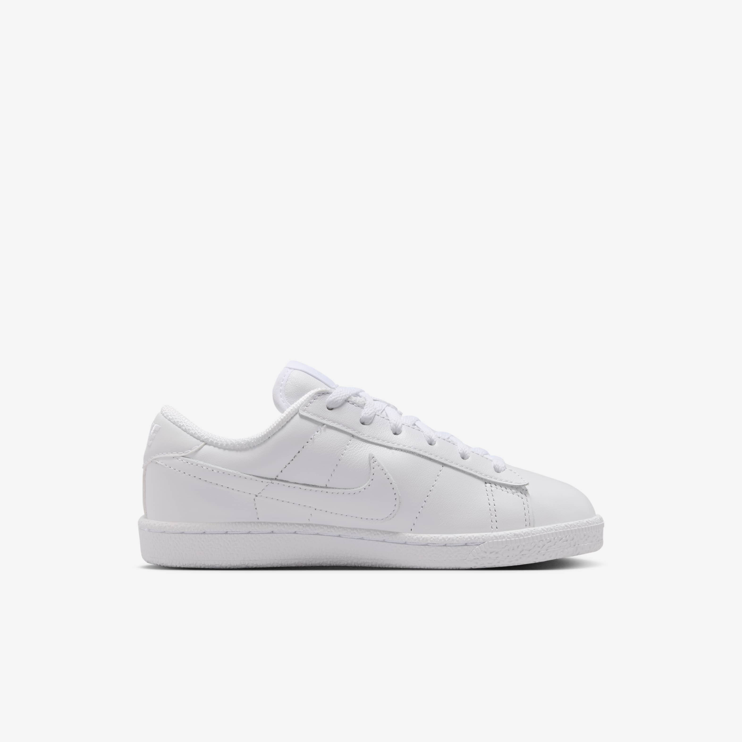 Nike Tennis Classic image number 2
