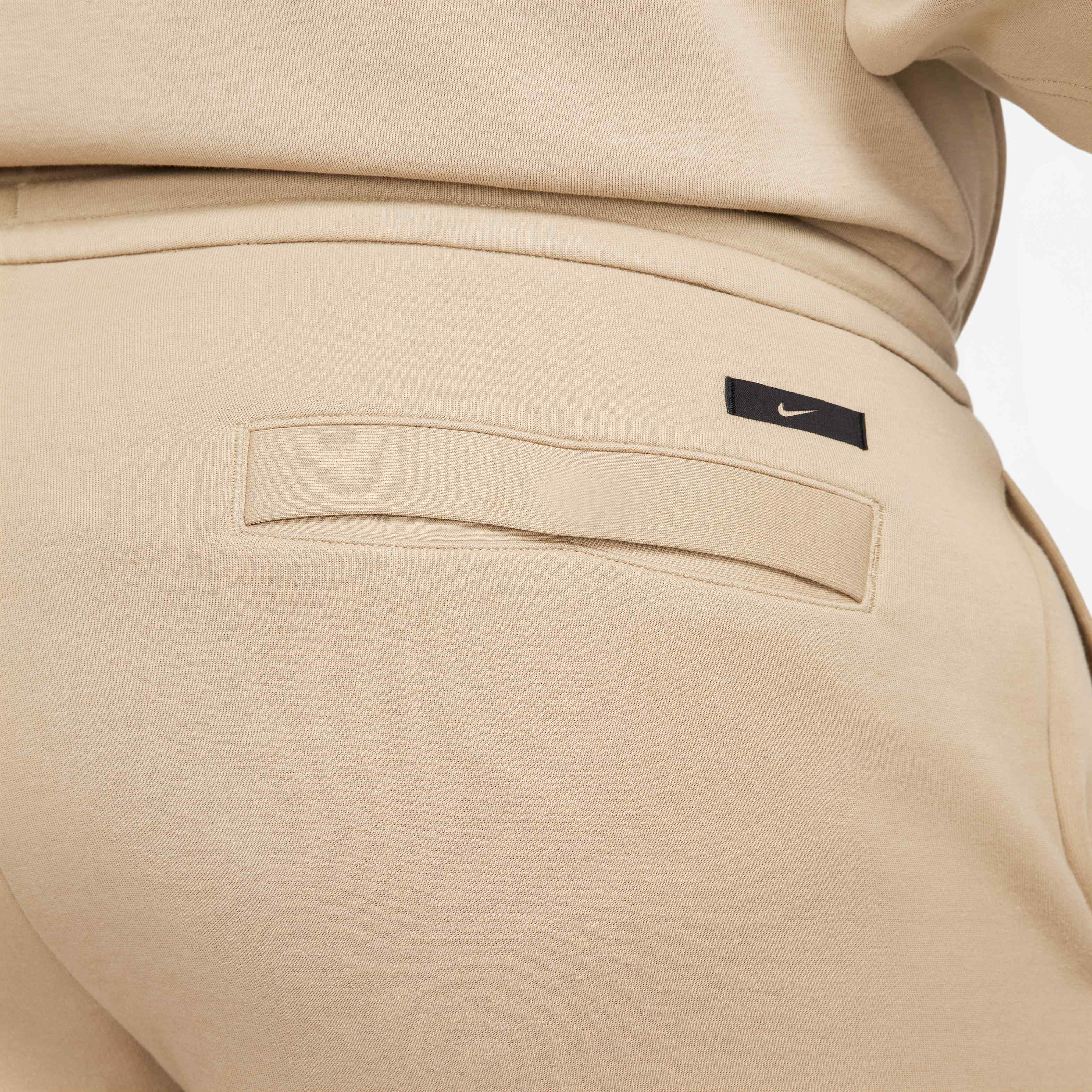 نايكي تك فليس ري-ايمادجيند image number 13