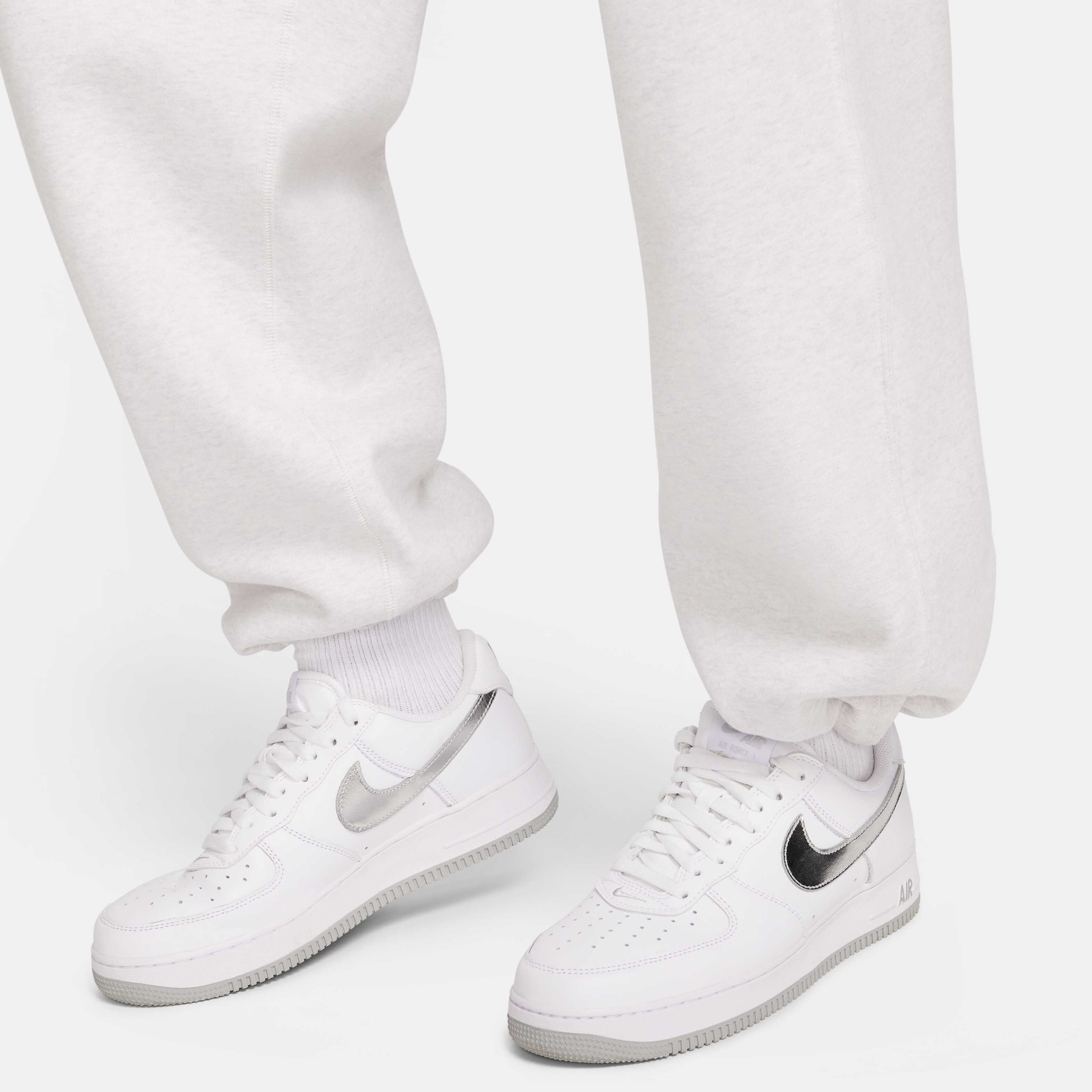 نايكي سولو سووش image number 4