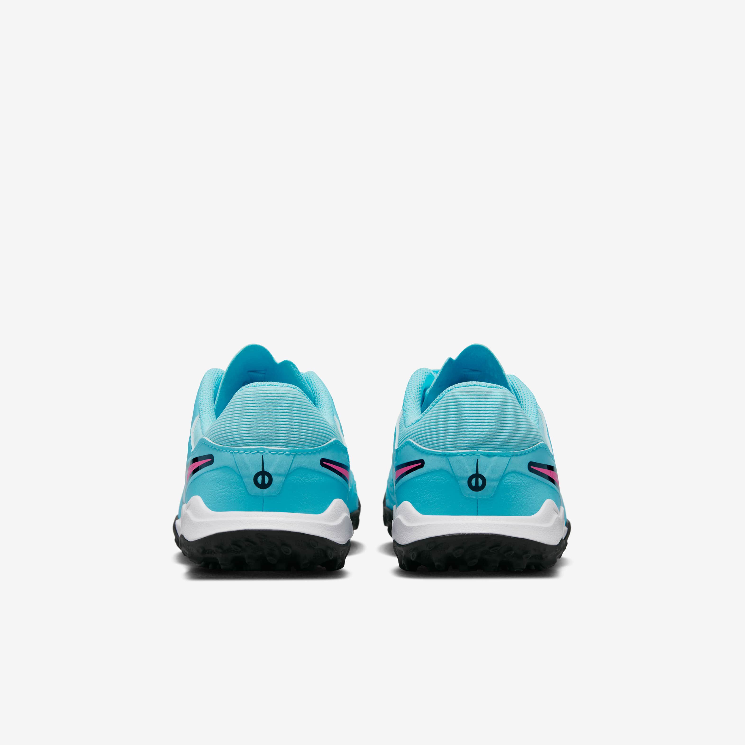 Nike Jr. Tiempo Legend 10 Academy image number 5