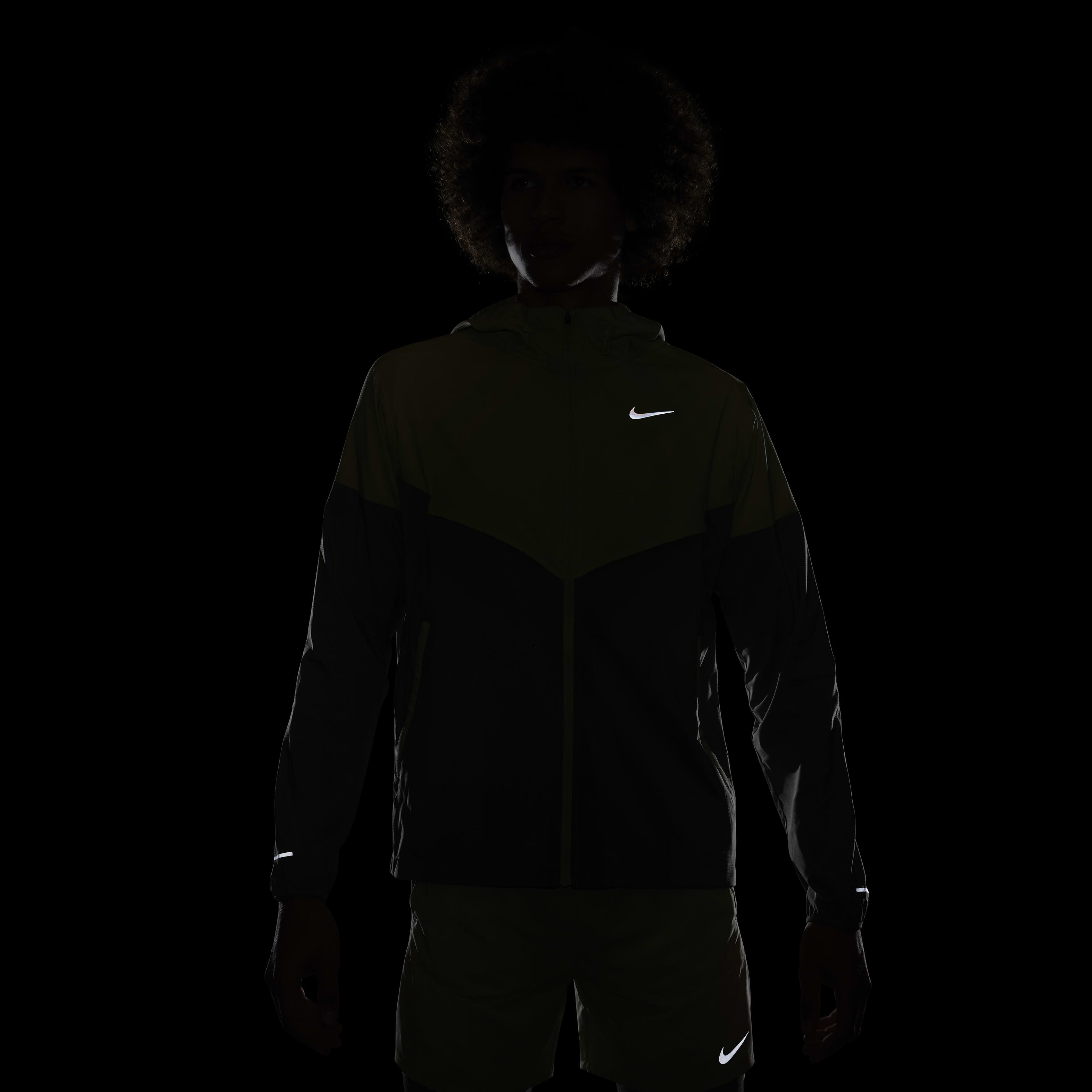 Nike Windrunner image number 6