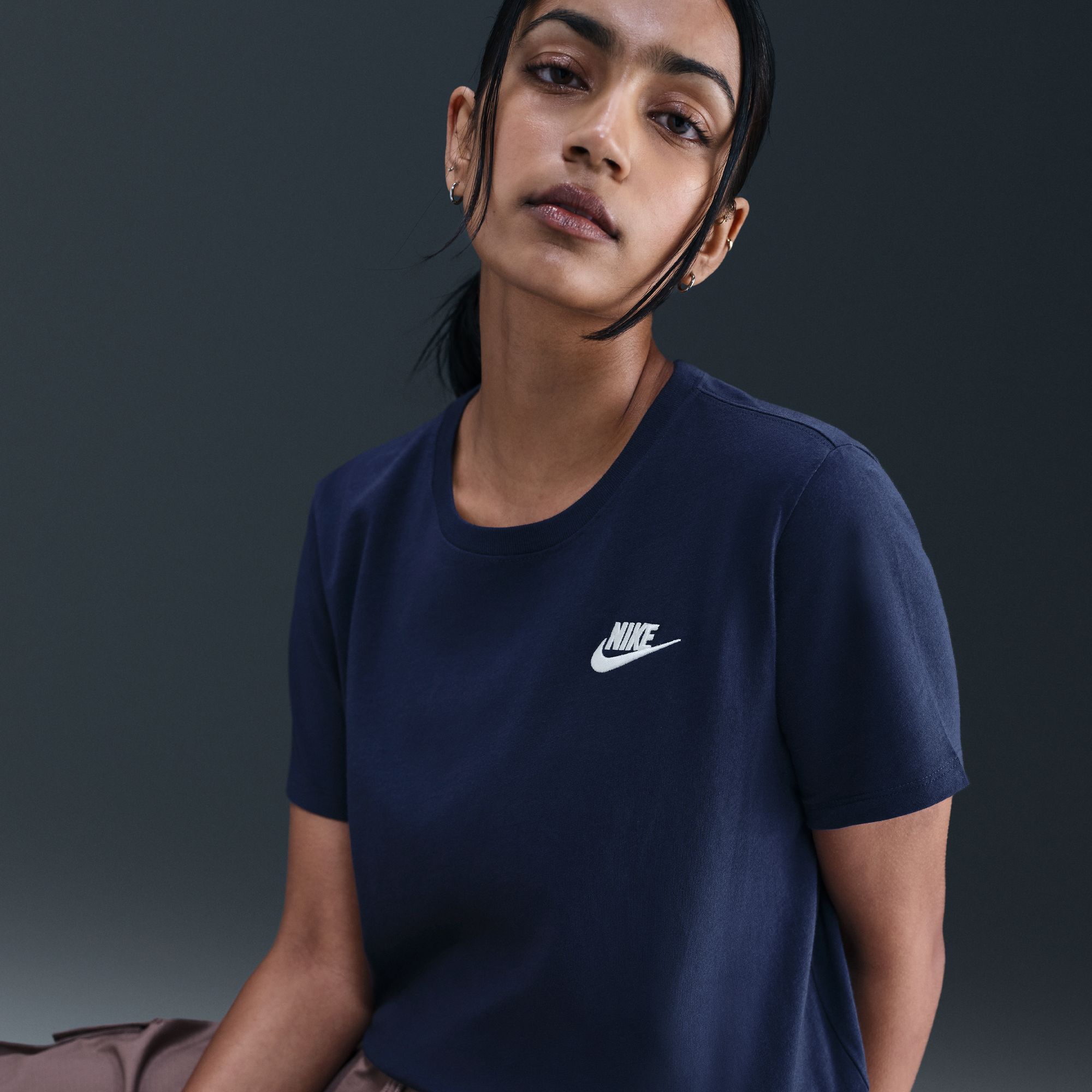 Nike Sportswear Club Essentials image number 9