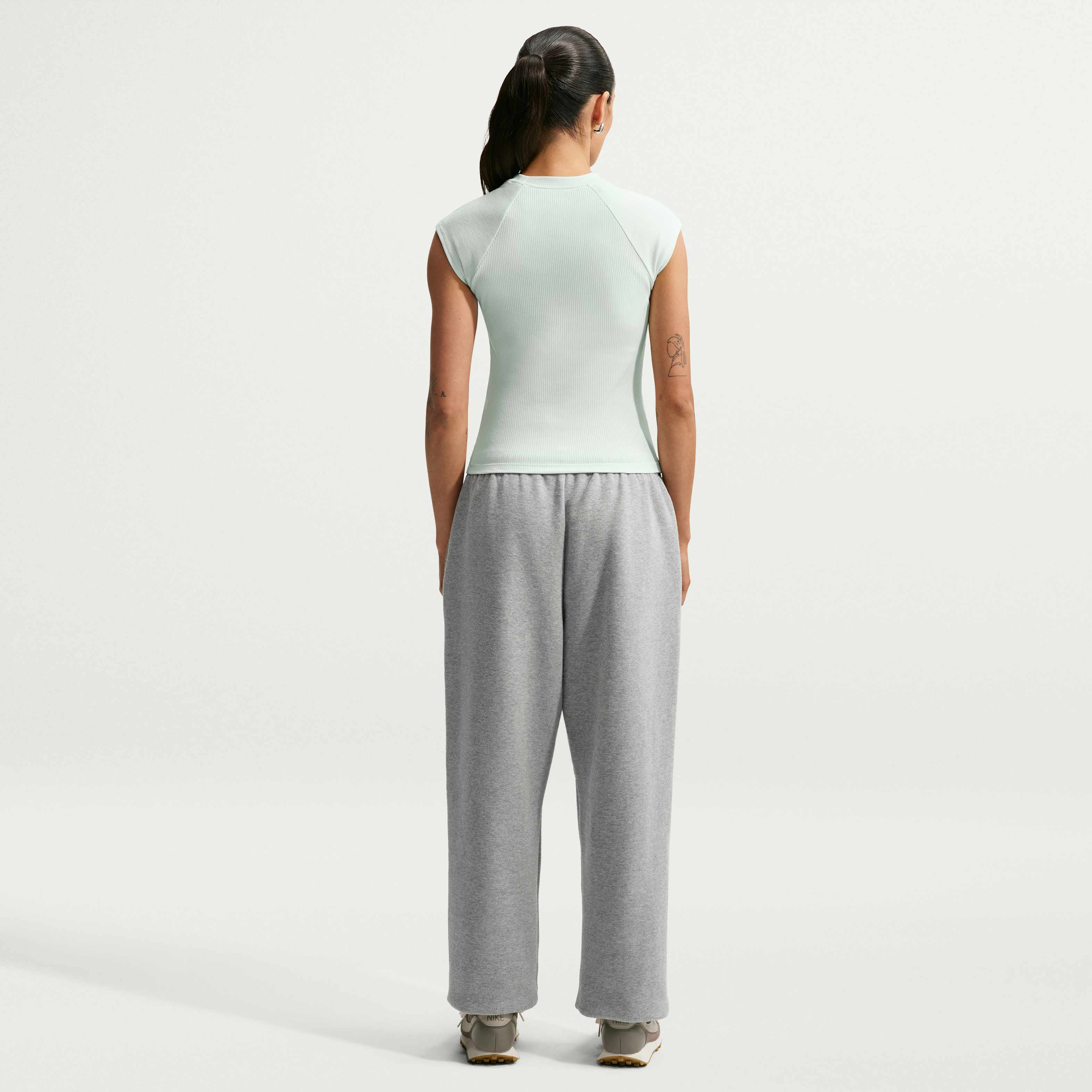 Nike Sportswear Chill Knit image number 4