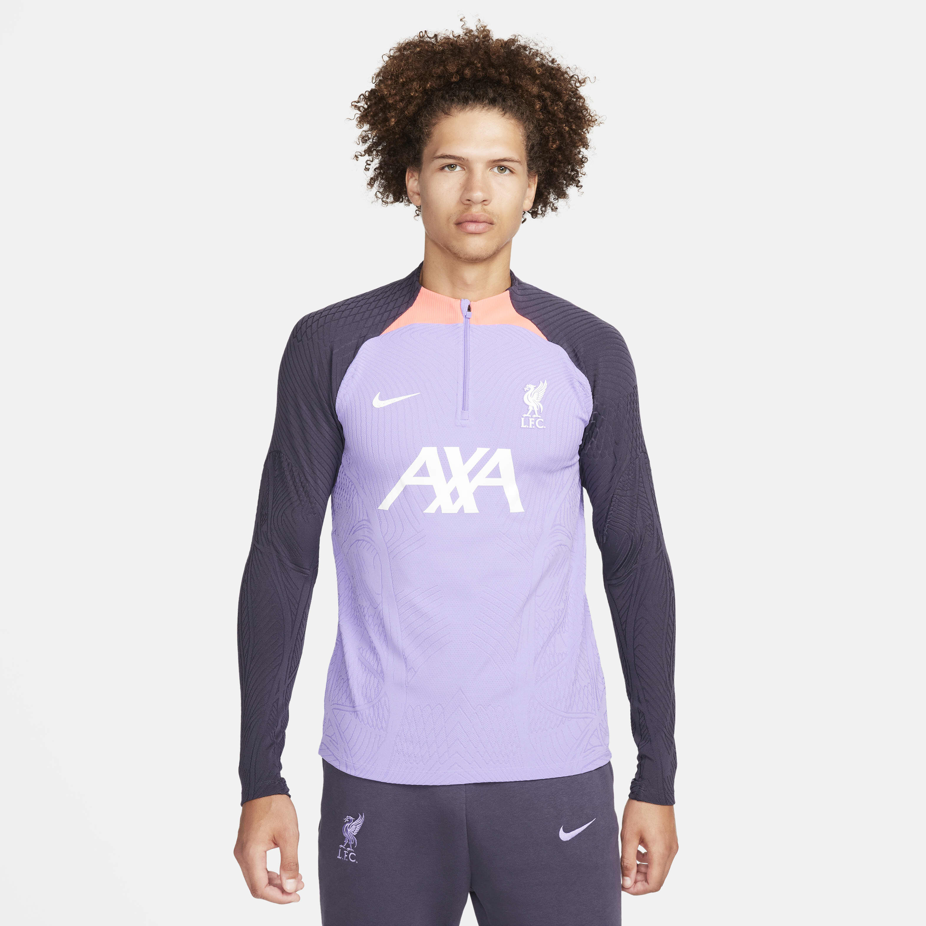 Liverpool F.C. Strike Elite Third image number 0