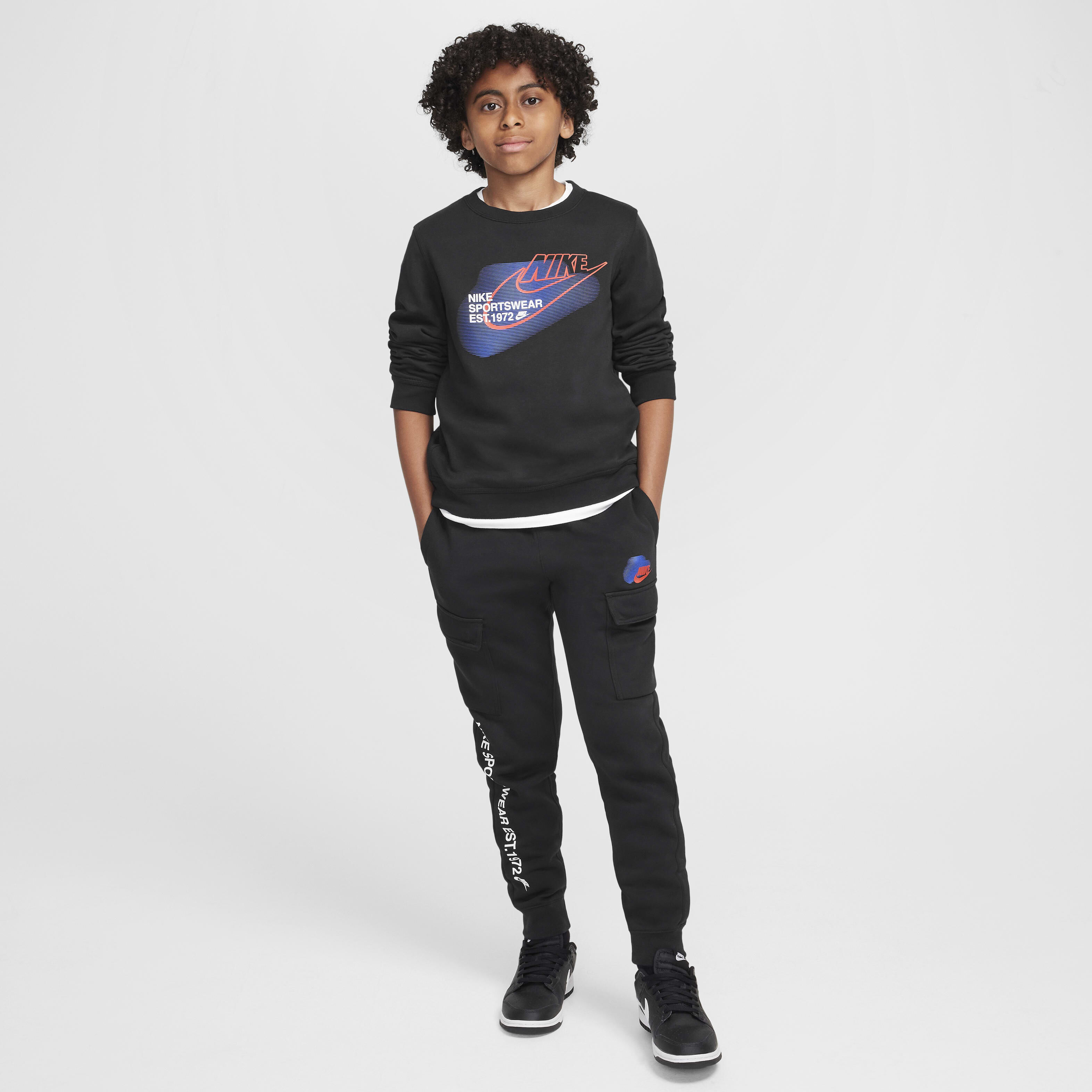 Nike Sportswear Standard Issue image number 4