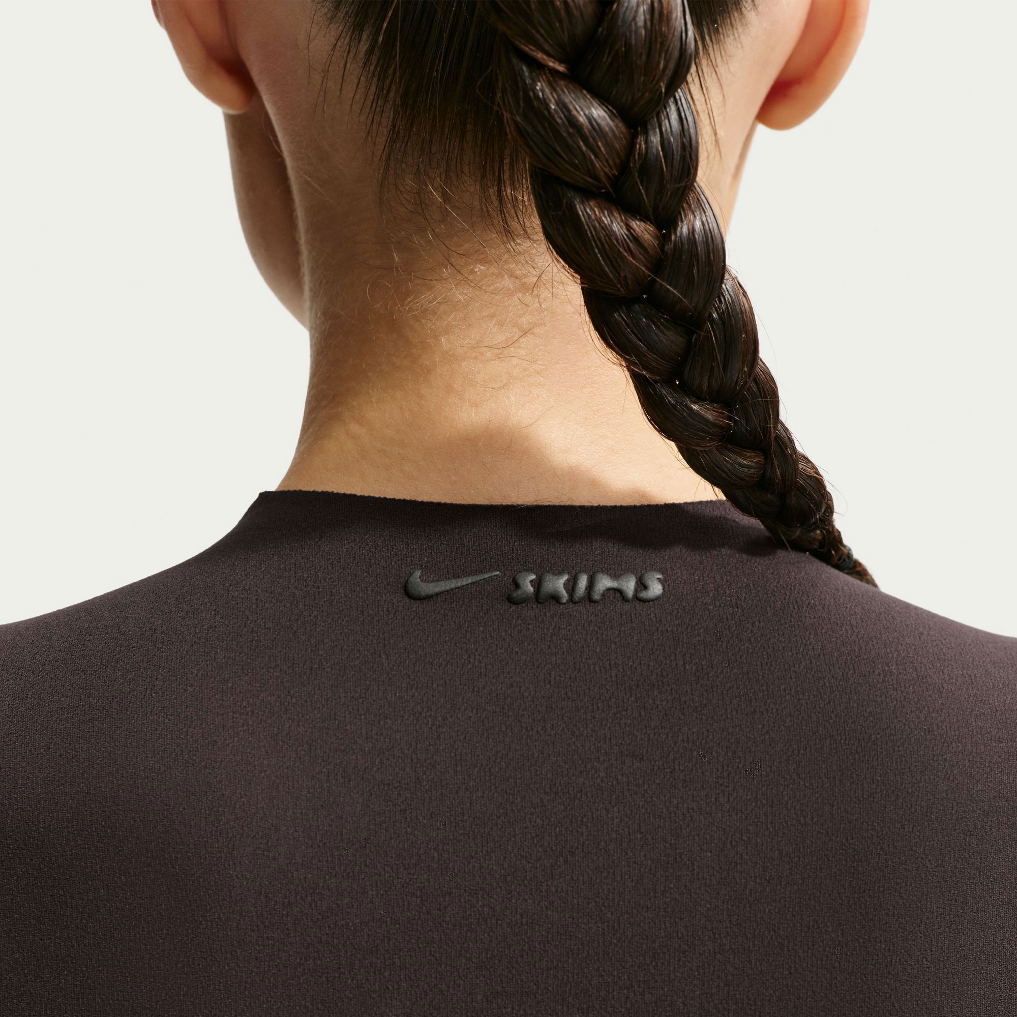 NikeSKIMS Studio Stretch image number 6