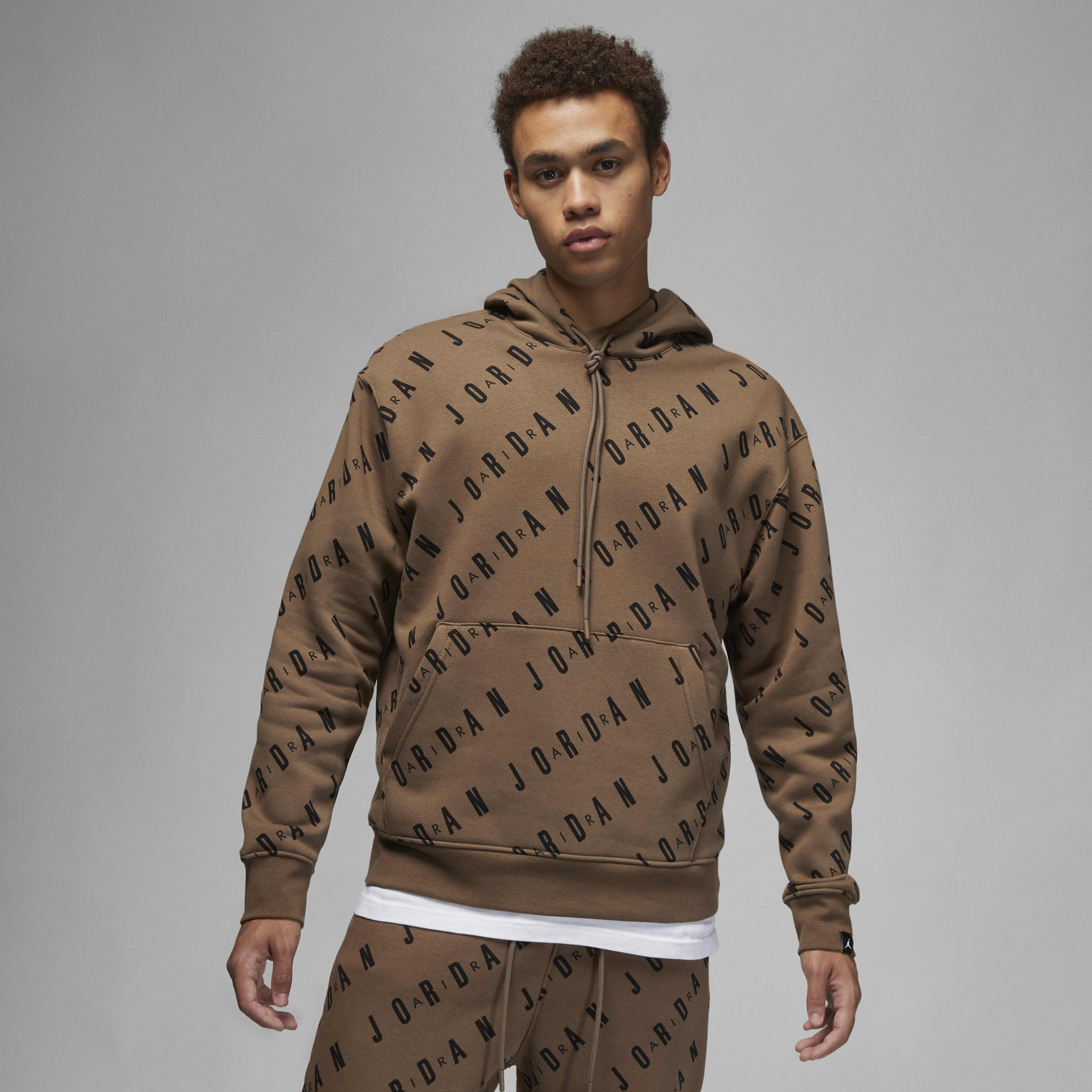 Jordan Essentials image number 0