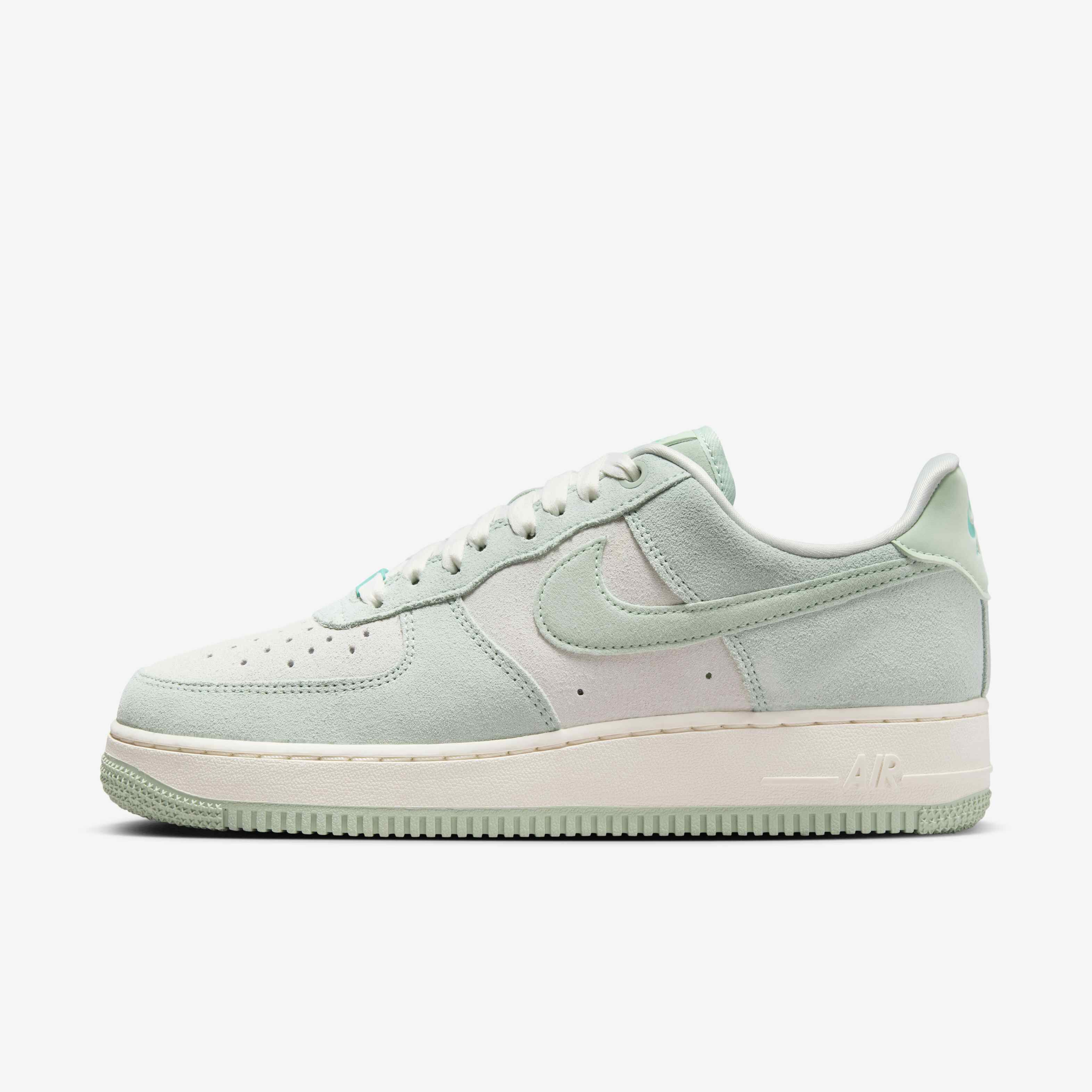 Shop Nike Air Force 1 AF1 Shoes Collection on Nike UAE Website