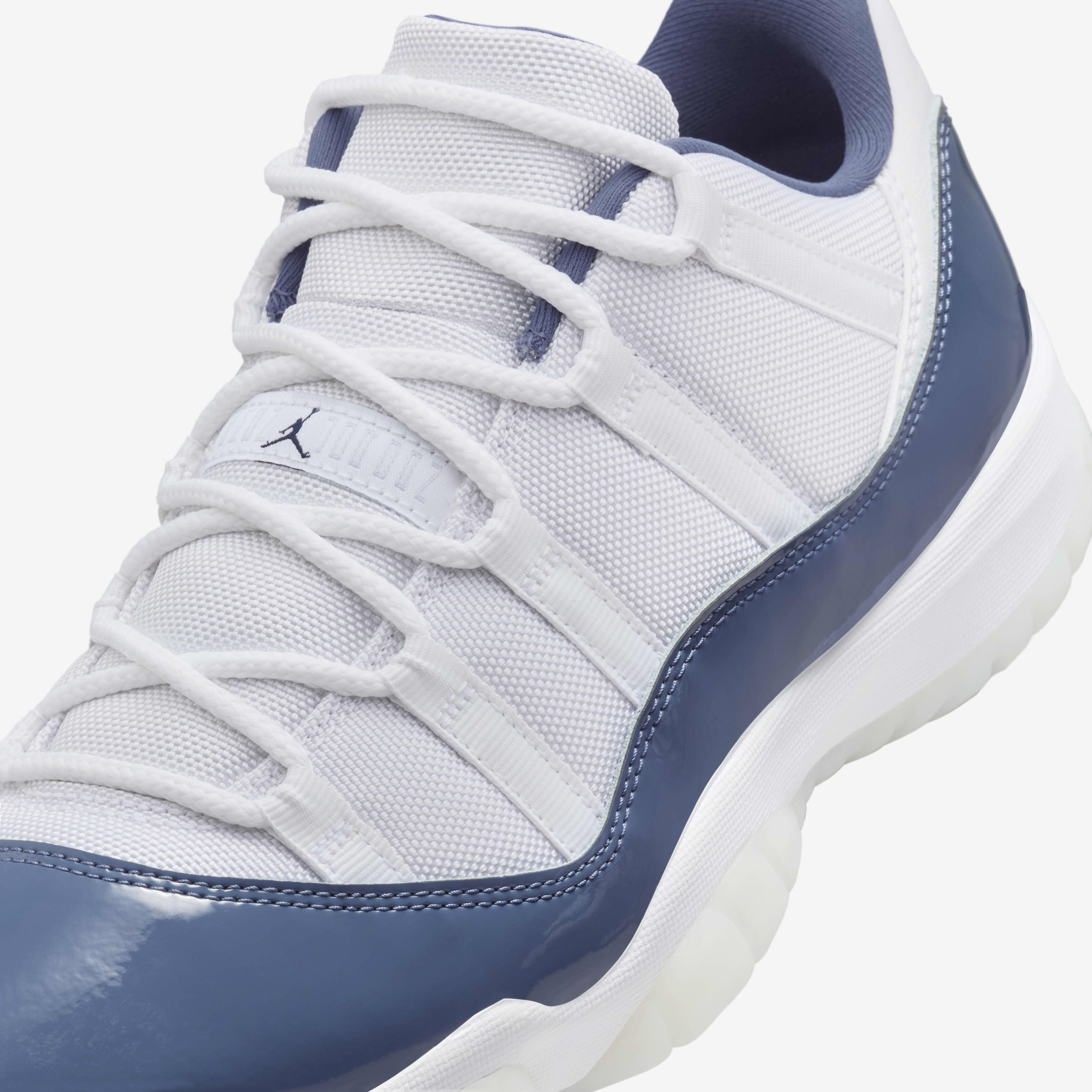 Blue jordan 11 retro hotsell