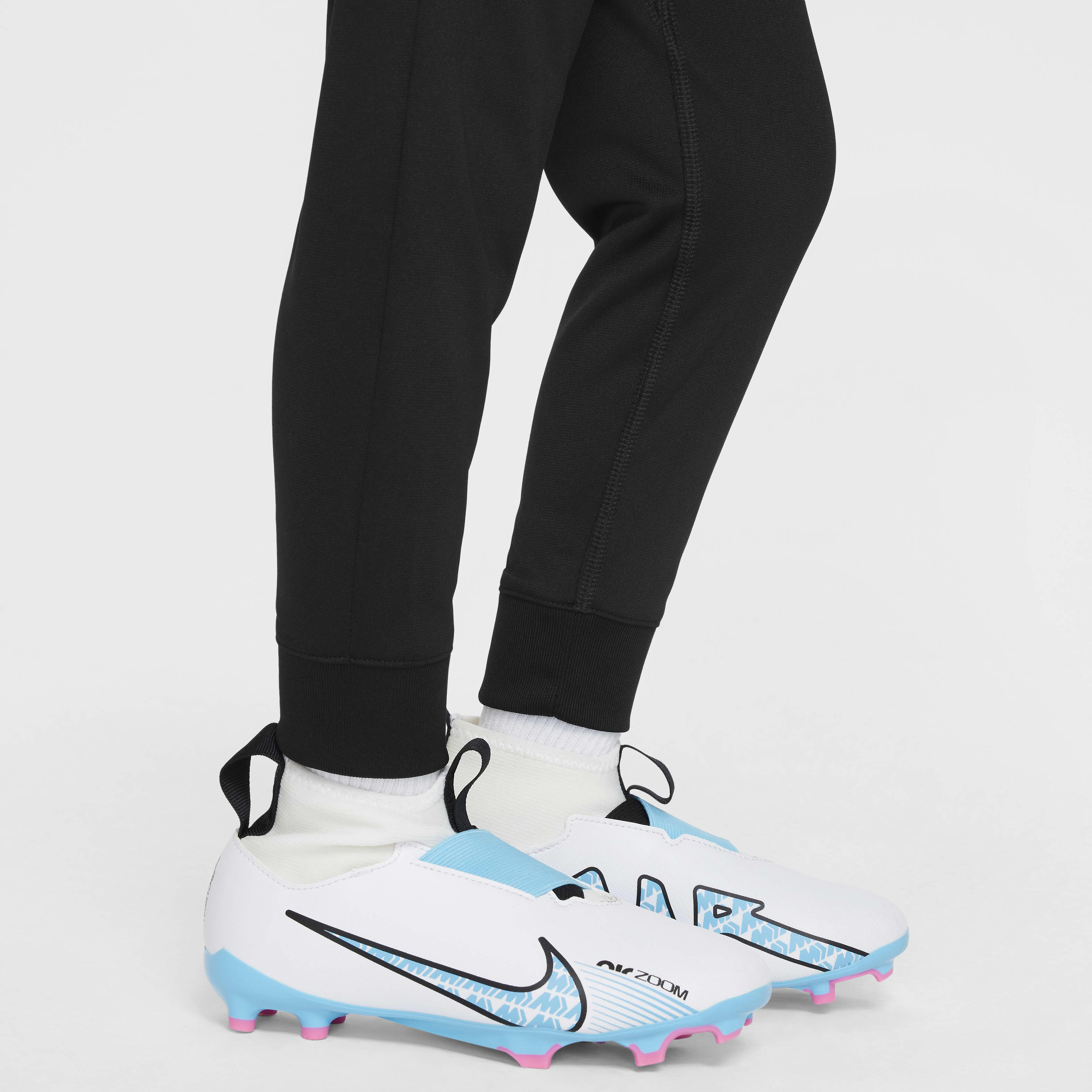 برشلونة سترايك image number 11