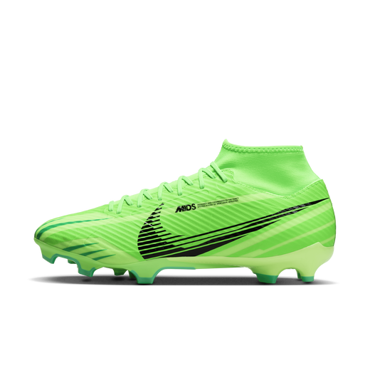 Nike football hotsell shoes new