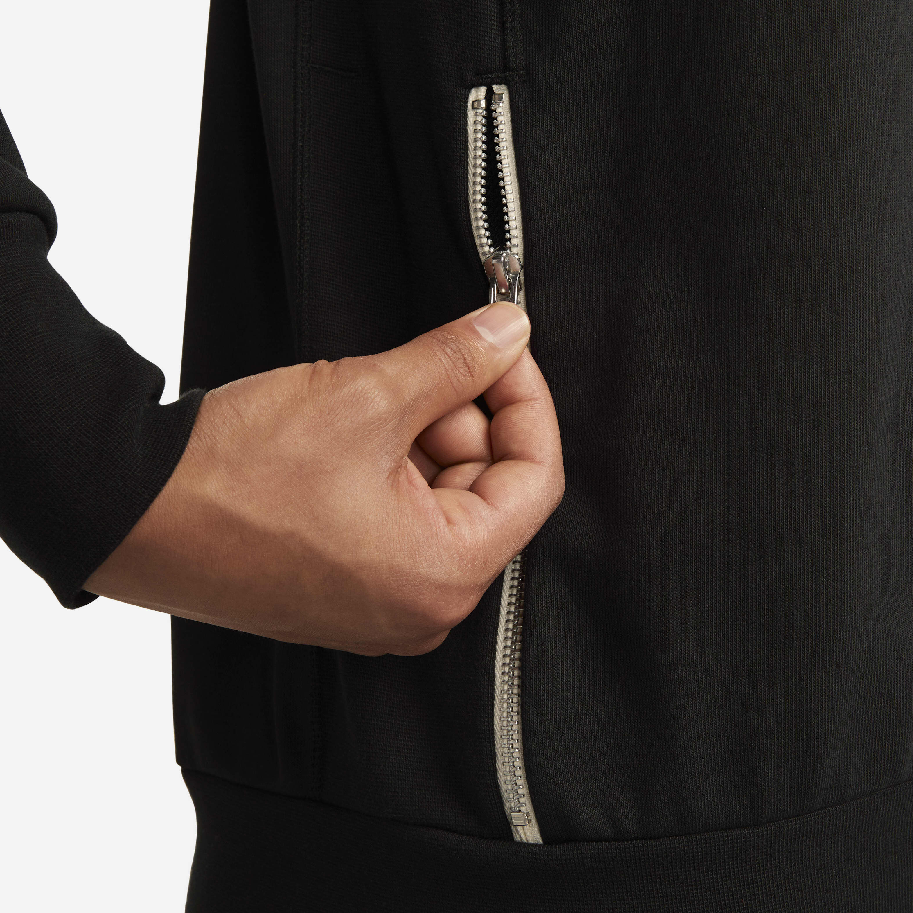 جيانيس ستاندرد ايشيو image number 3