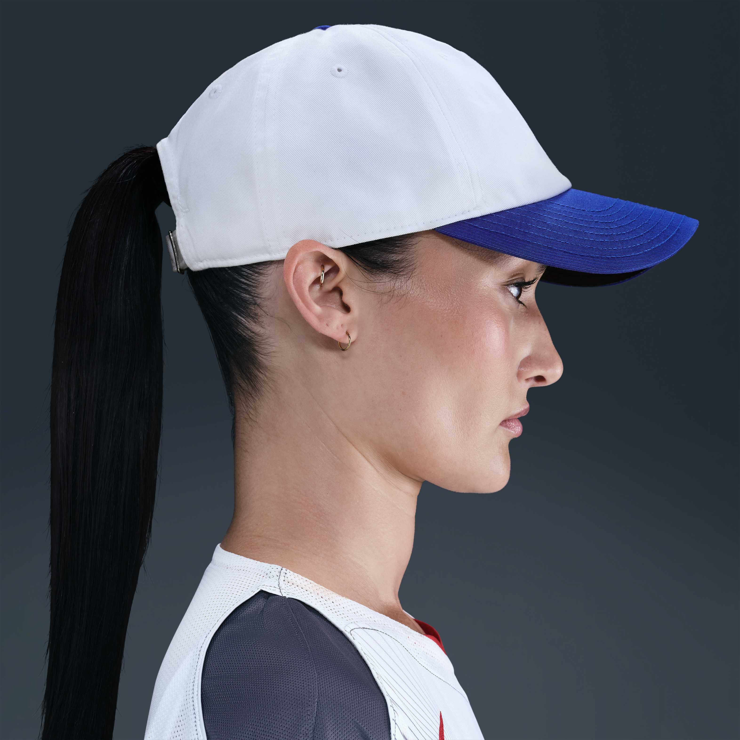 نايكي كلوب image number 1