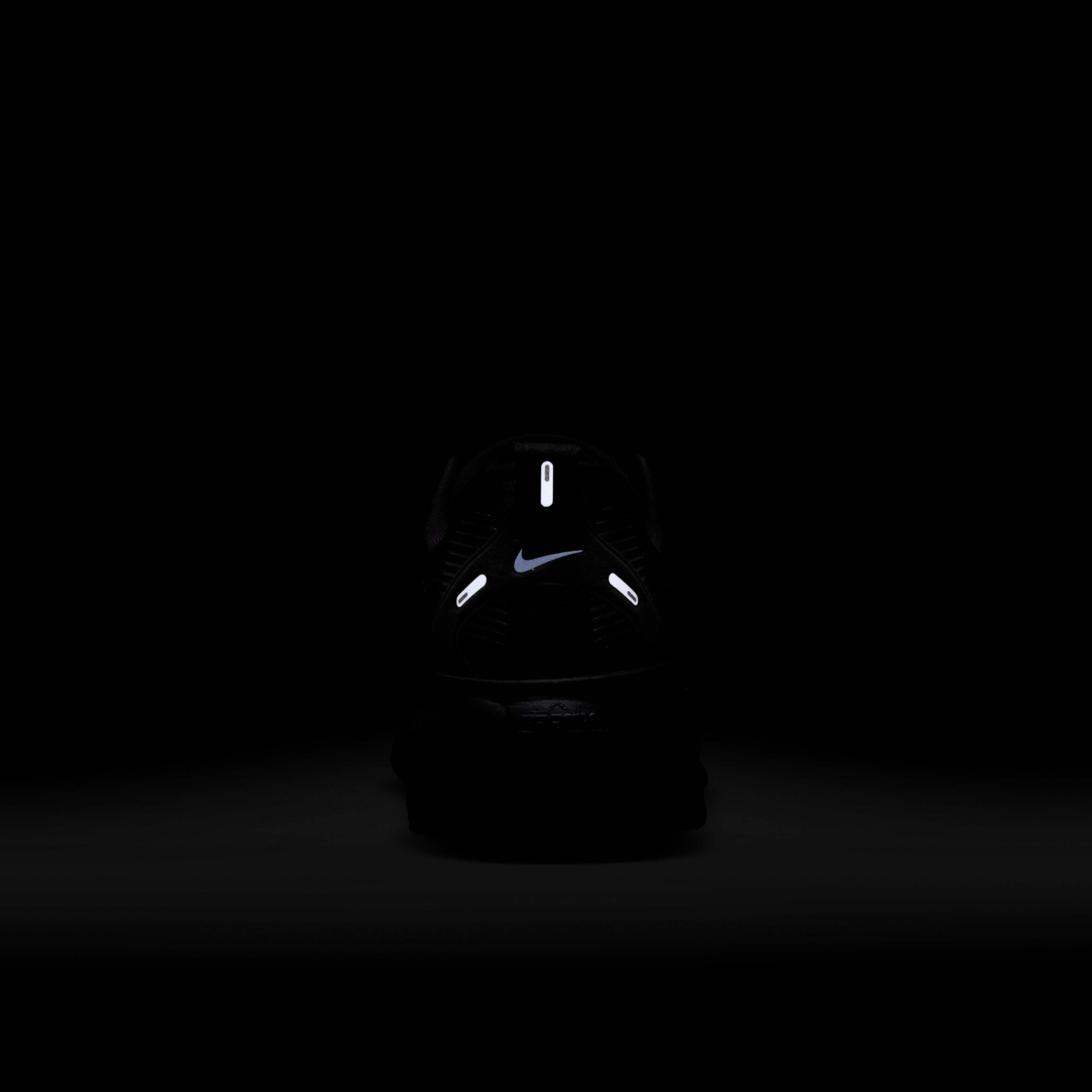 Nike Vomero 18 image number 8