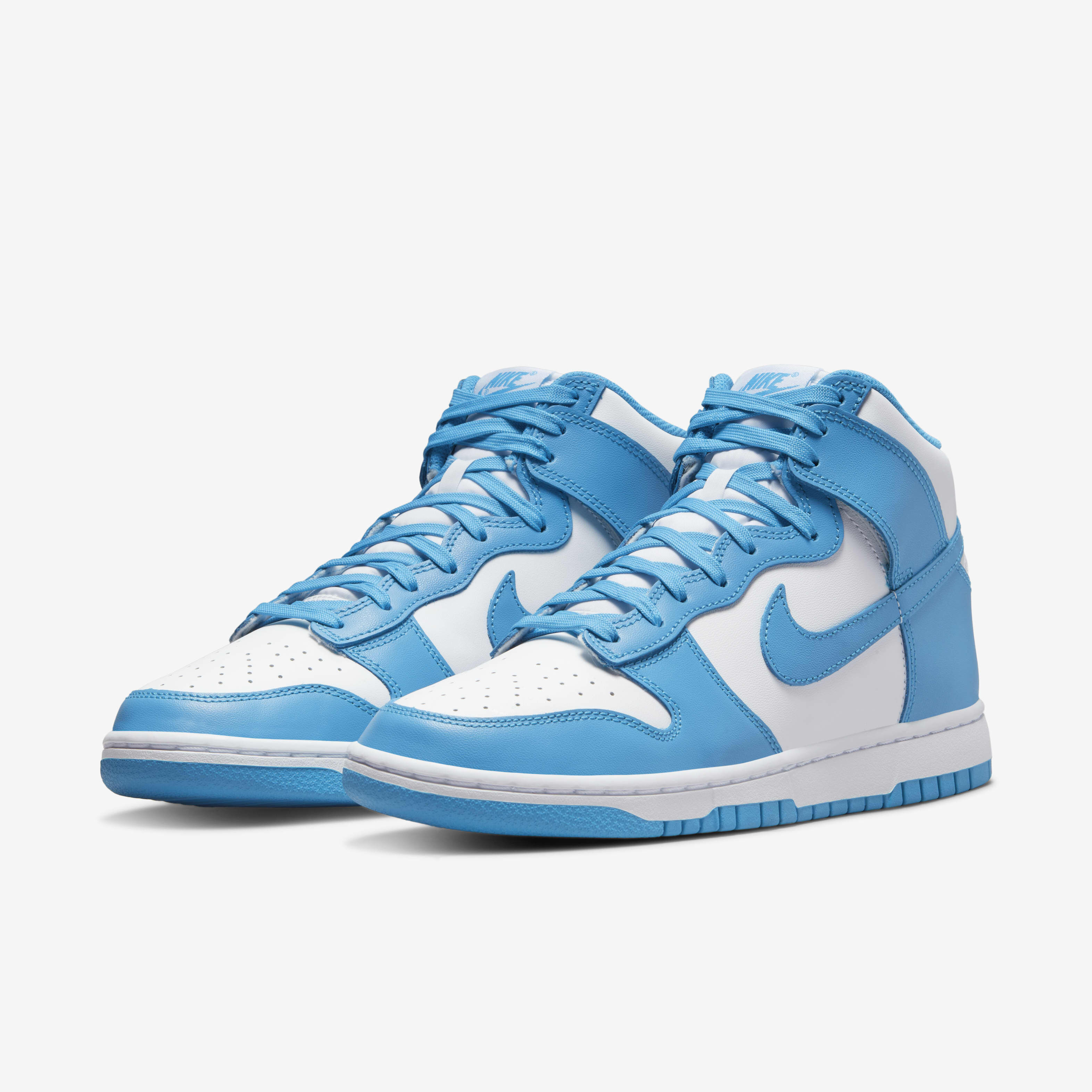 Nike Dunk High Retro image number 4