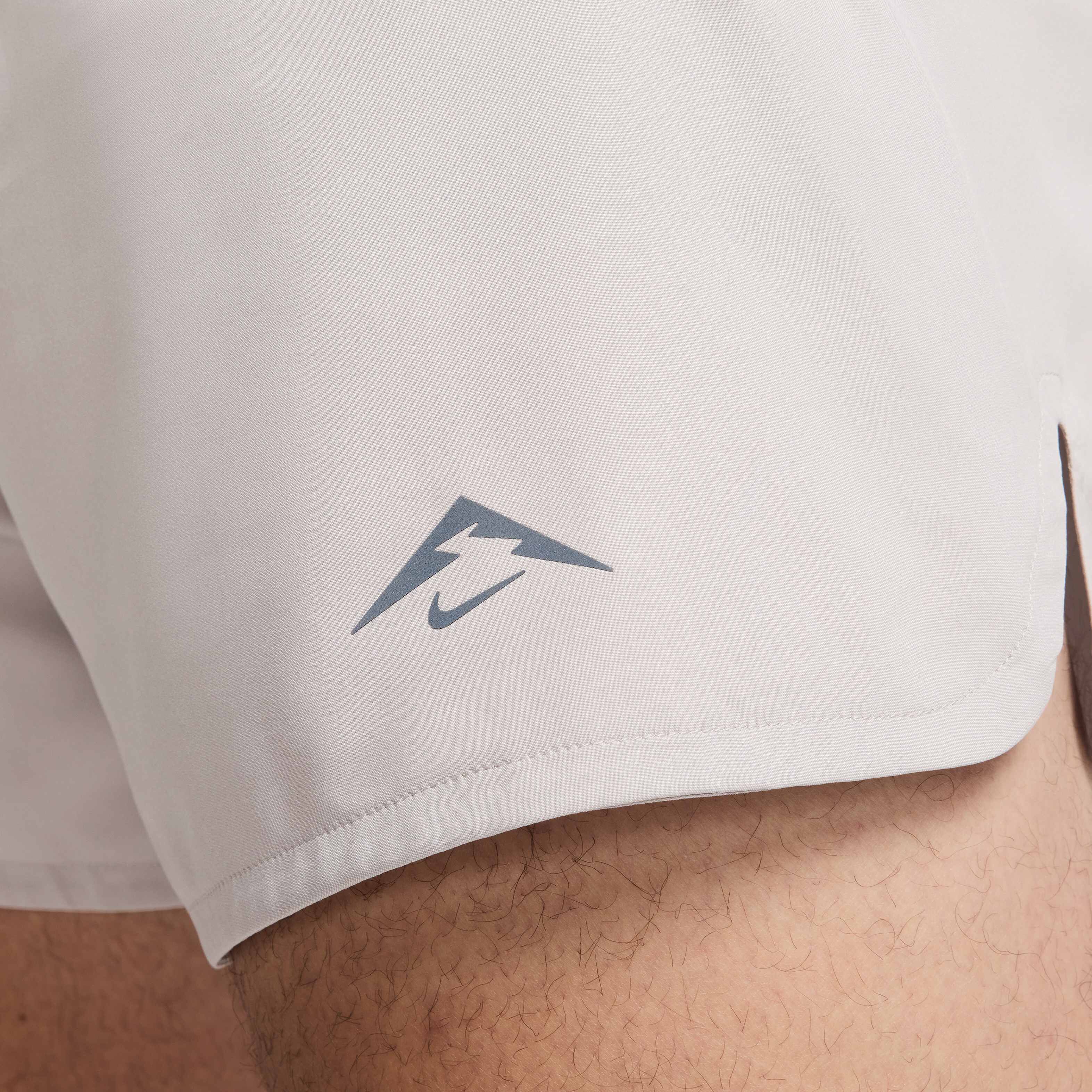 Nike Trail Second Sunrise image number 4