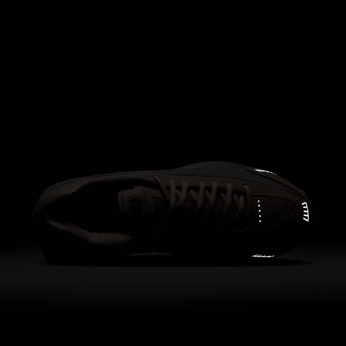 نايكي شوكس R4 image number 8 نايكي شوكس R4 image number 8