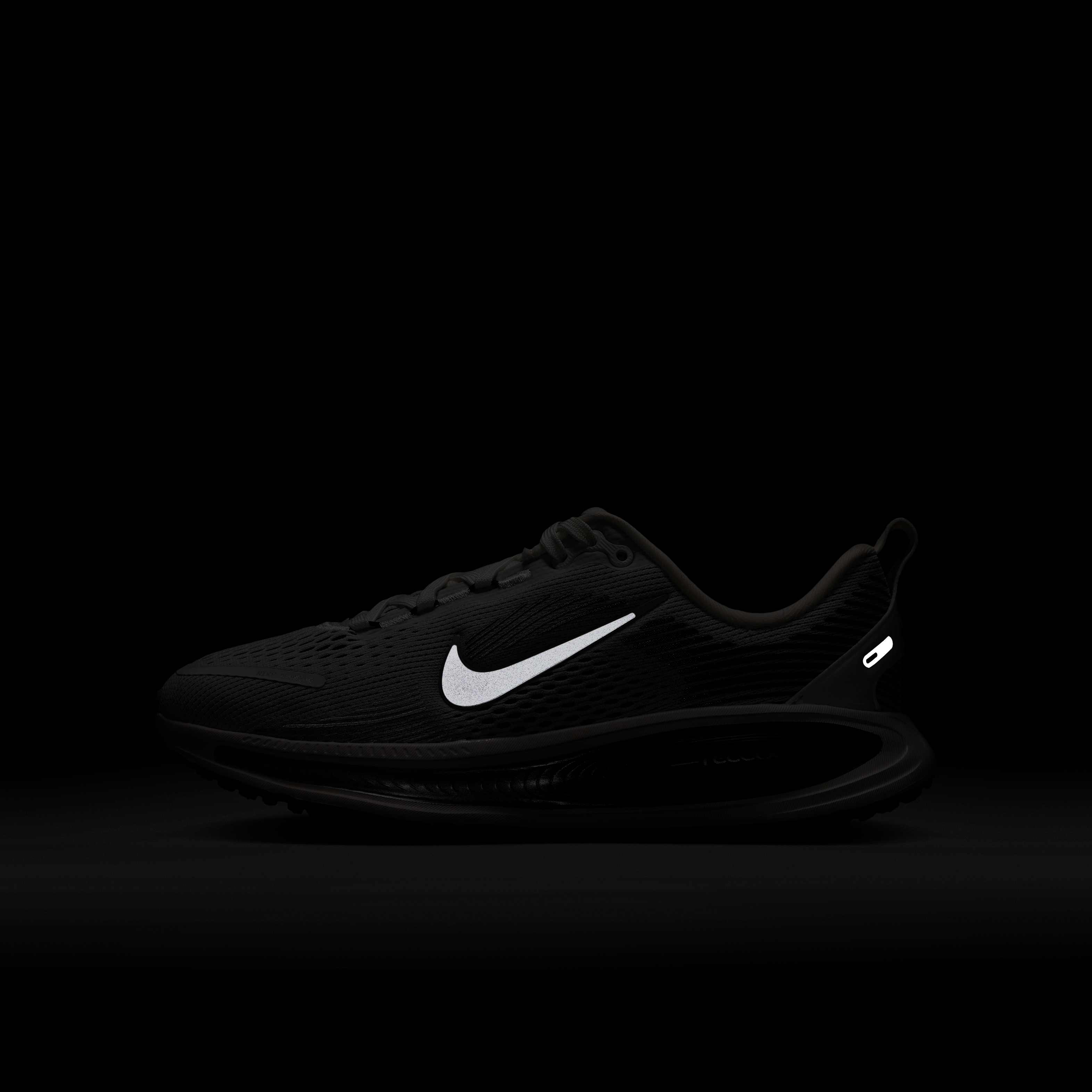 Nike Vomero 18 image number 8