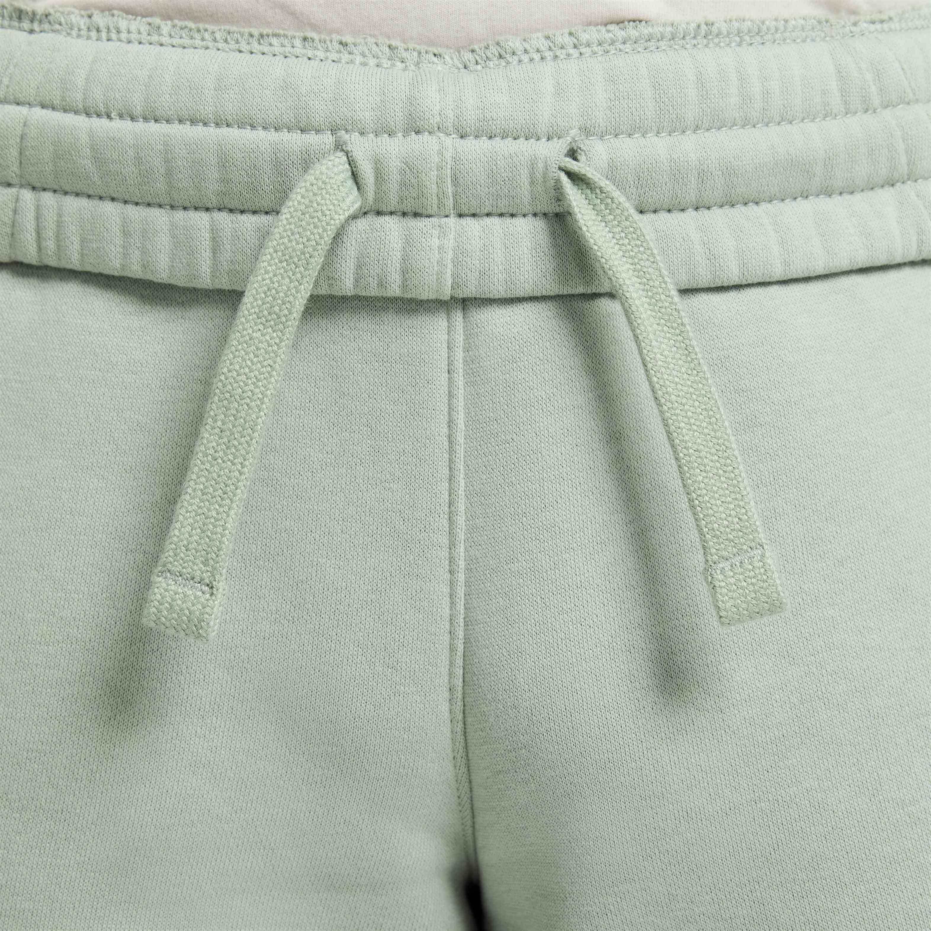 نايكي سبورتسوير image number 3