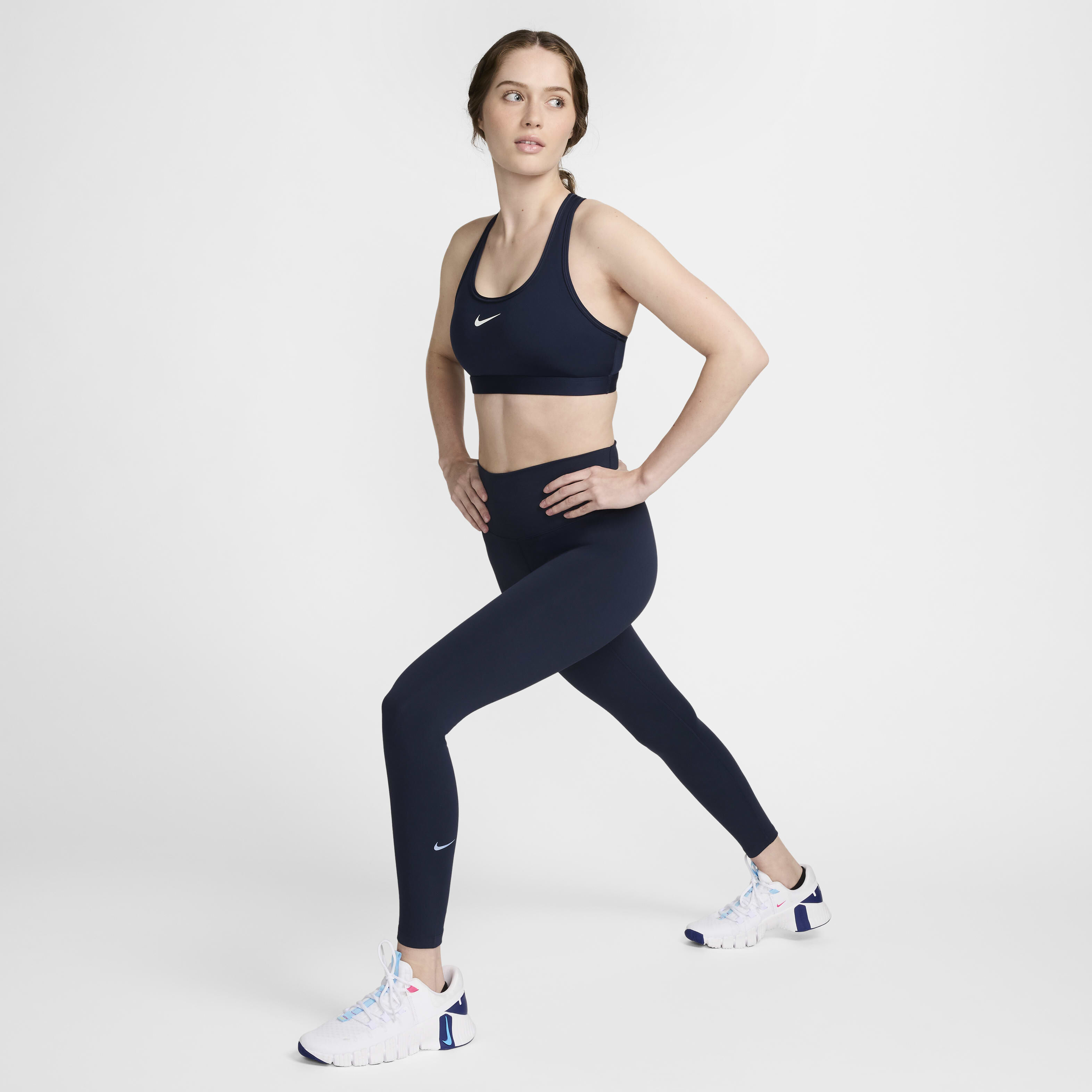 نايكي سووش بدعم متوسط image number 6