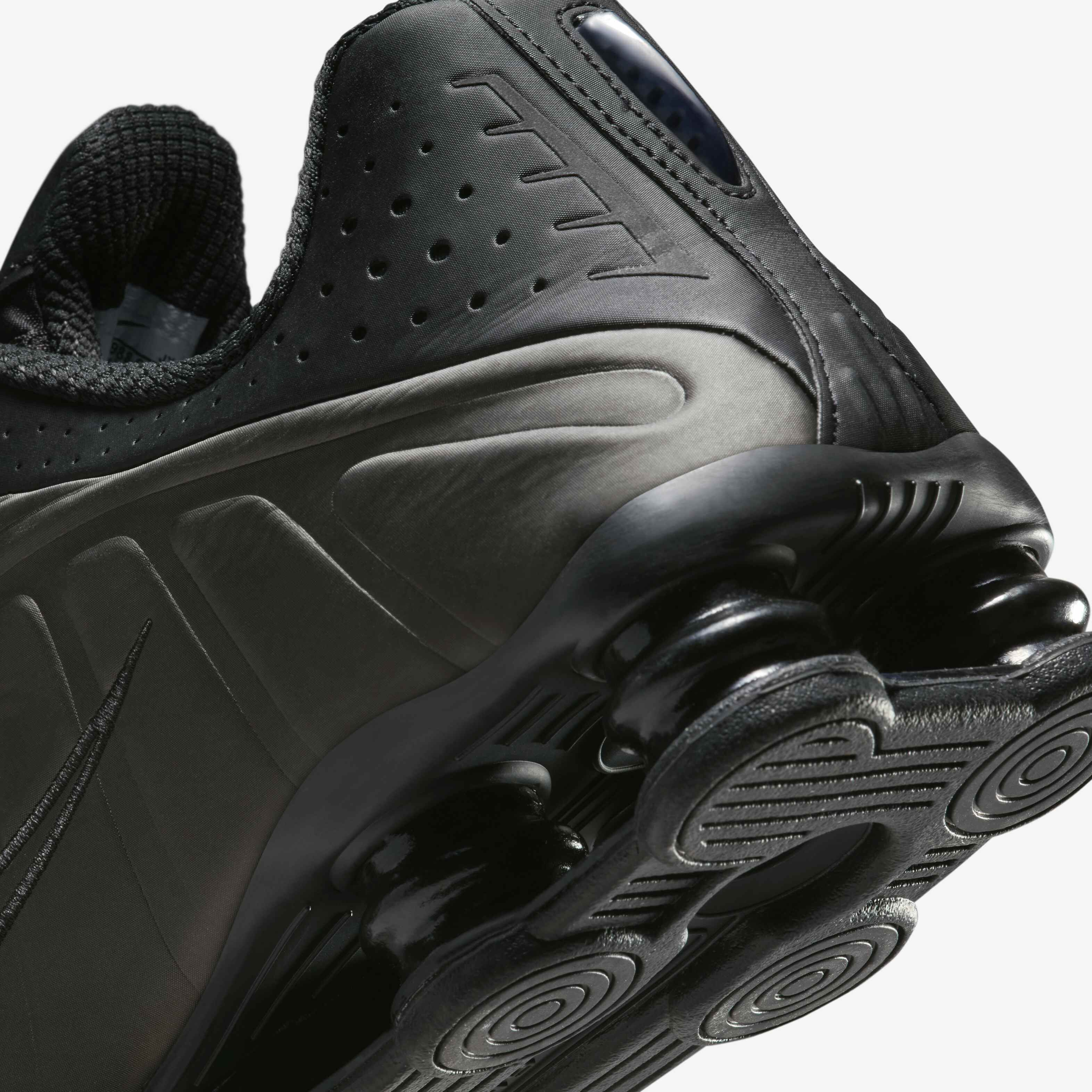 Nike Shox R4 image number 7