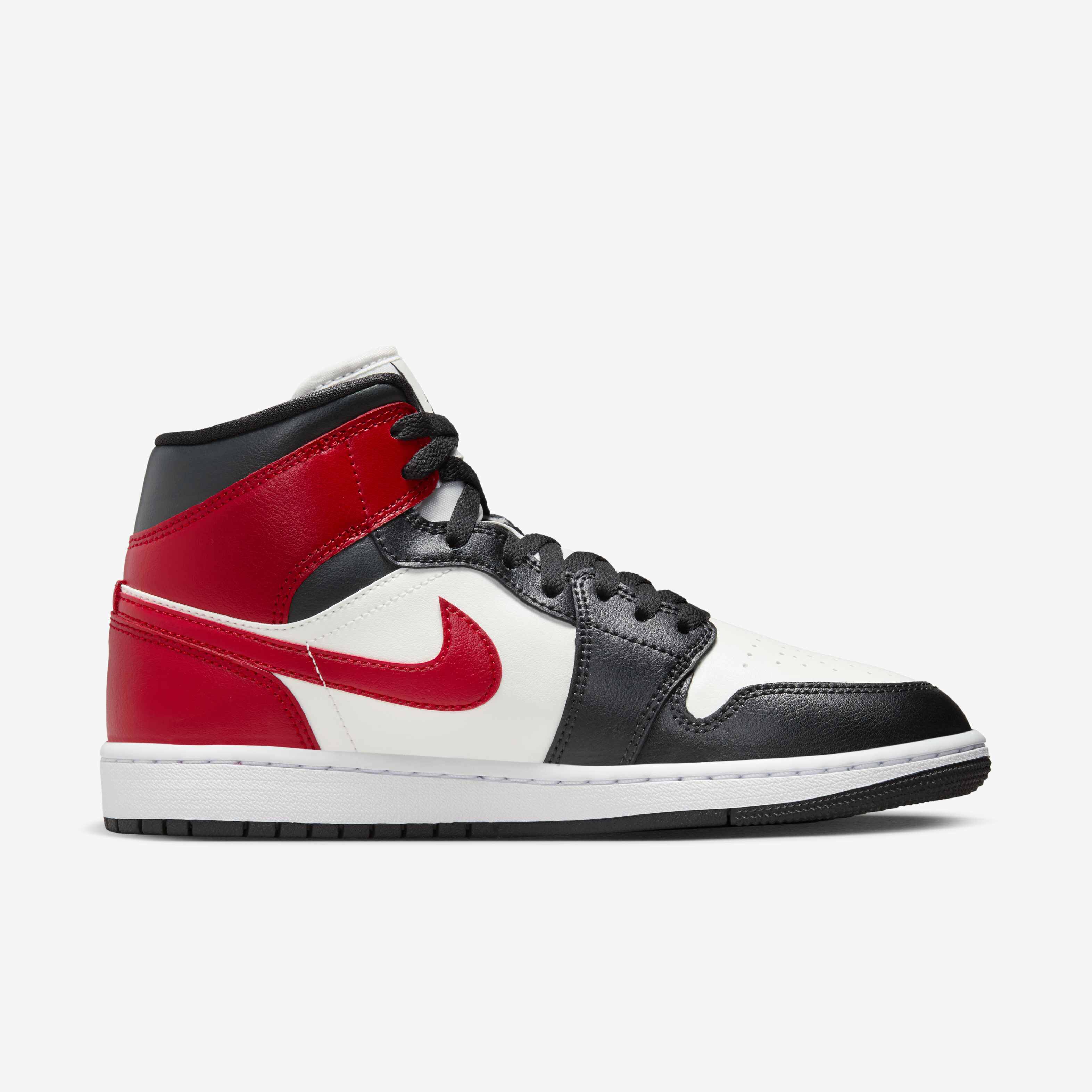 Air Jordan 1 Mid image number 2