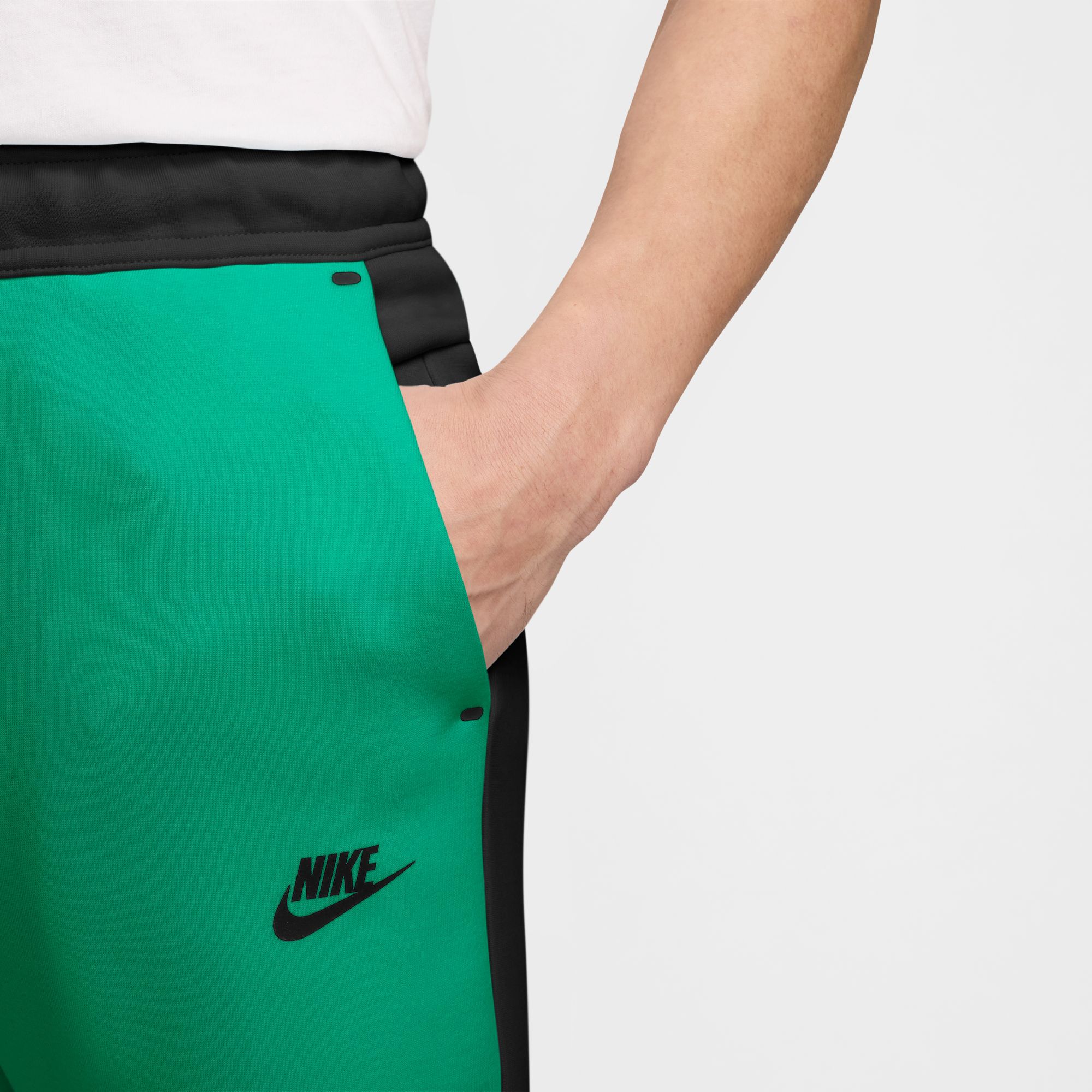 Nike Tech image number 7
