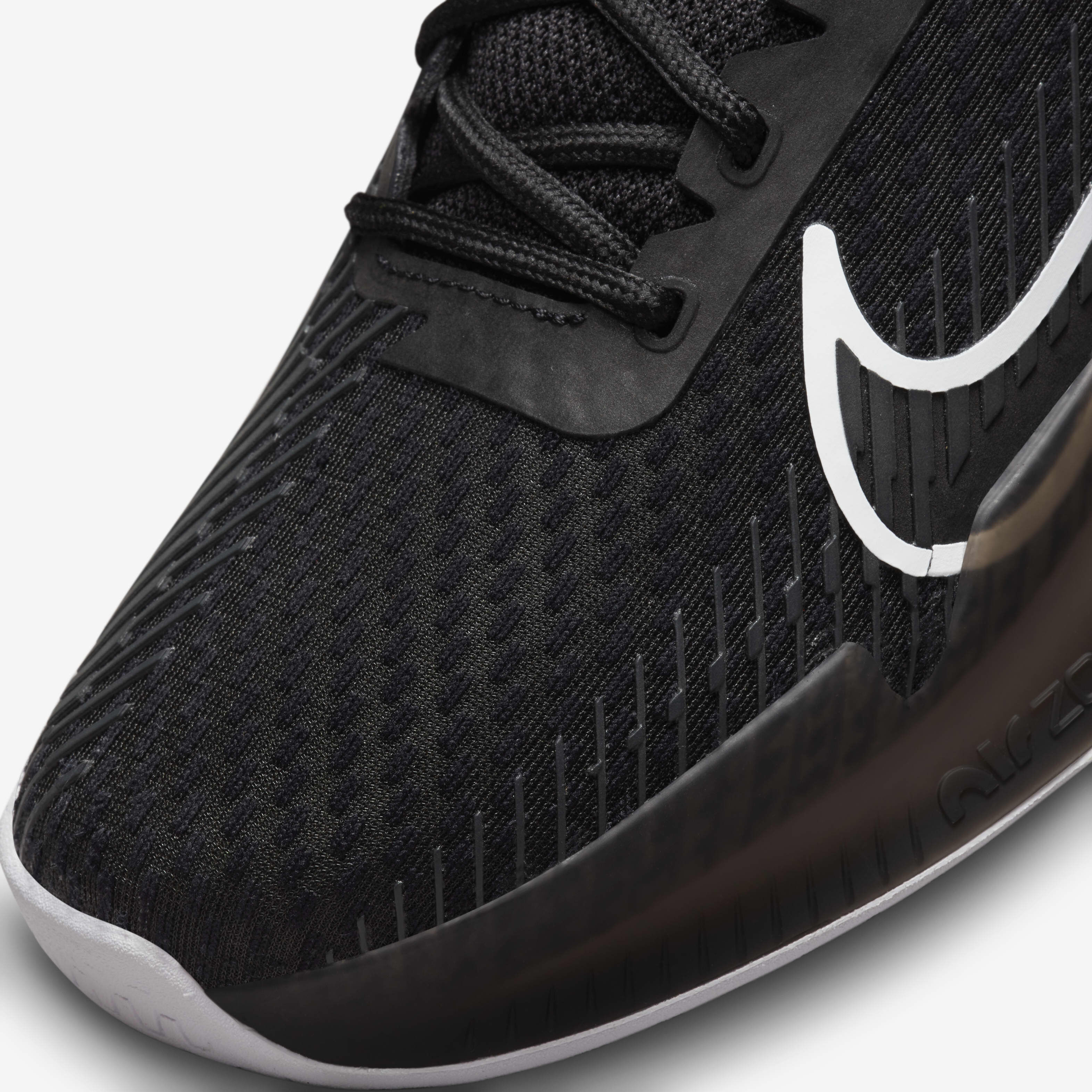 نايكي كورت اير زوم فيبور 11 image number 6